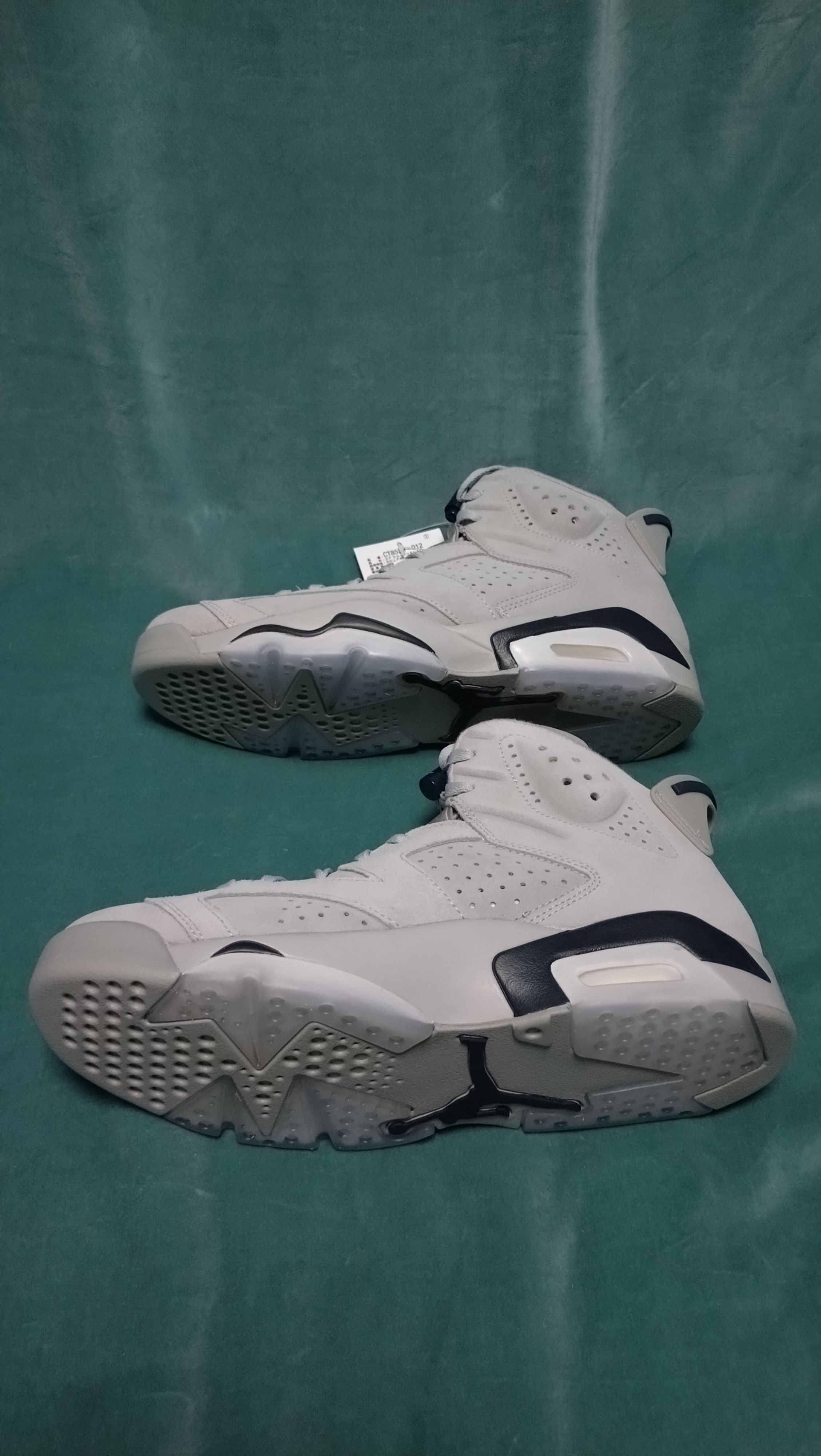 Nike Air Jordan 6 "Magnet and College Navy"