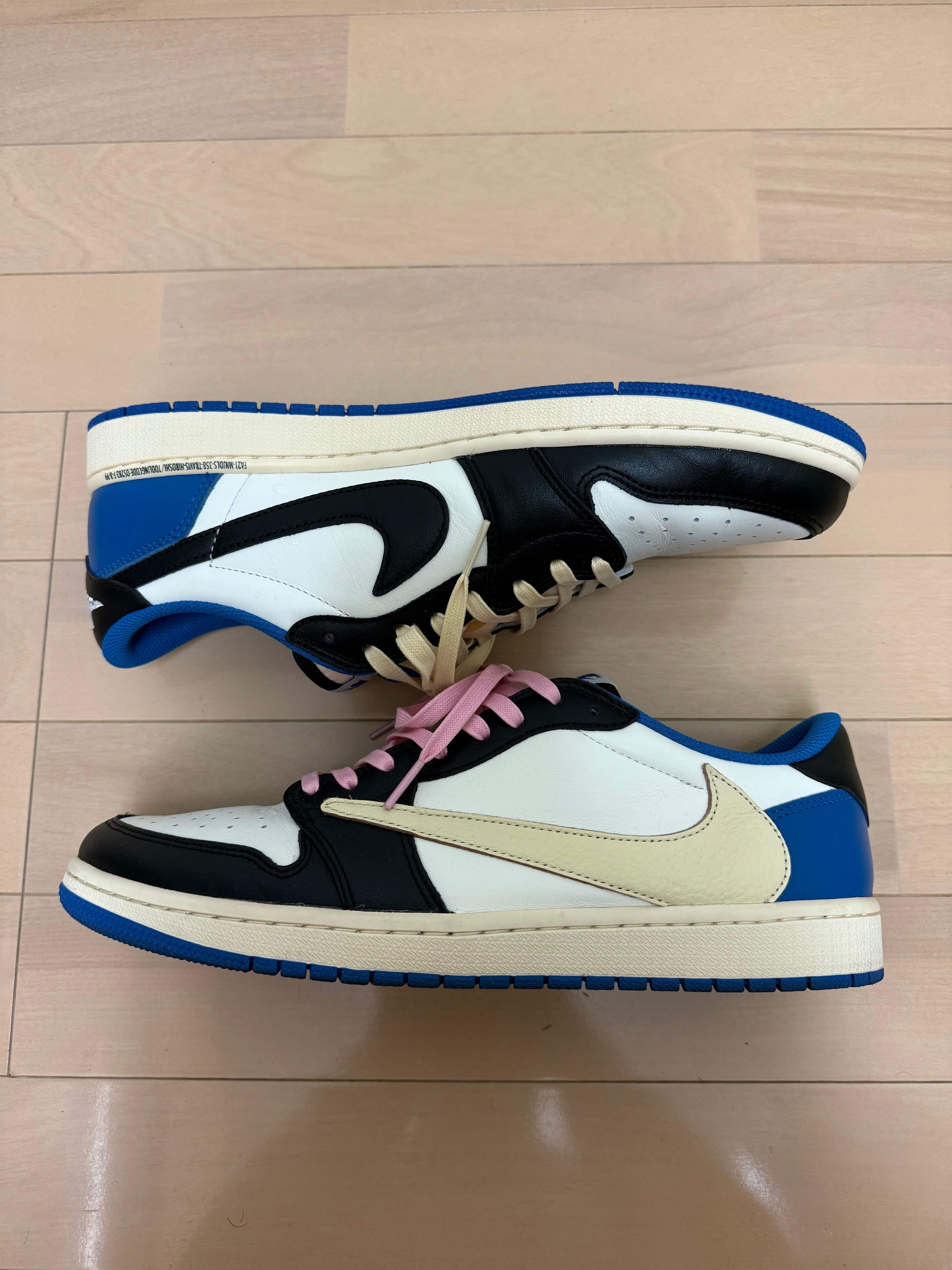 Travis Scott × fragment design × Nike Air Jordan 1 Low OG SP "Military Blue"