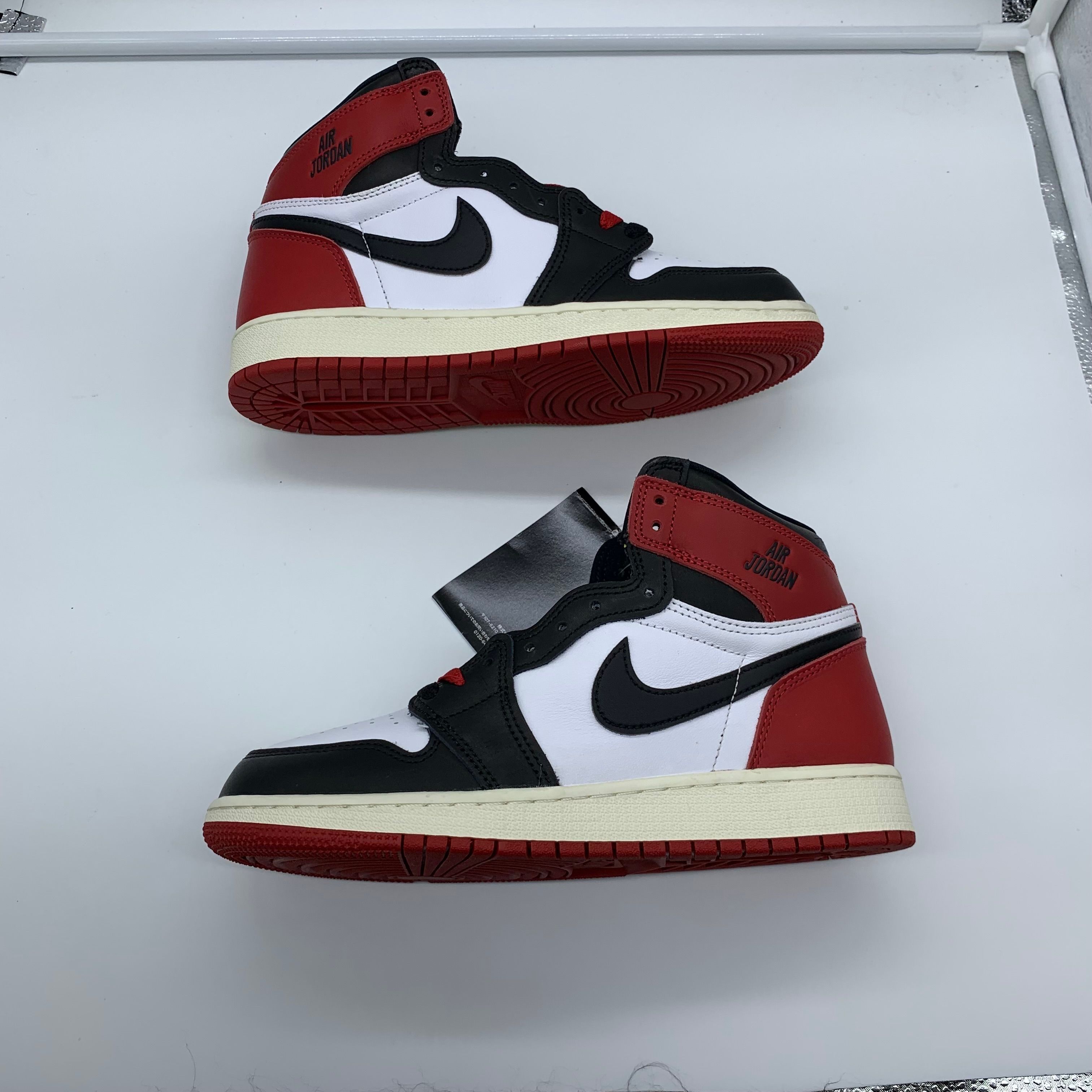 Nike GS Air Jordan 1 Retro High OG "Black Toe Reimagined"