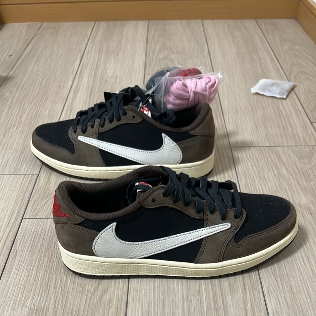 Travis Scott × Nike Air Jordan 1 Low OG SP-T  "Black/Dark Mocha"