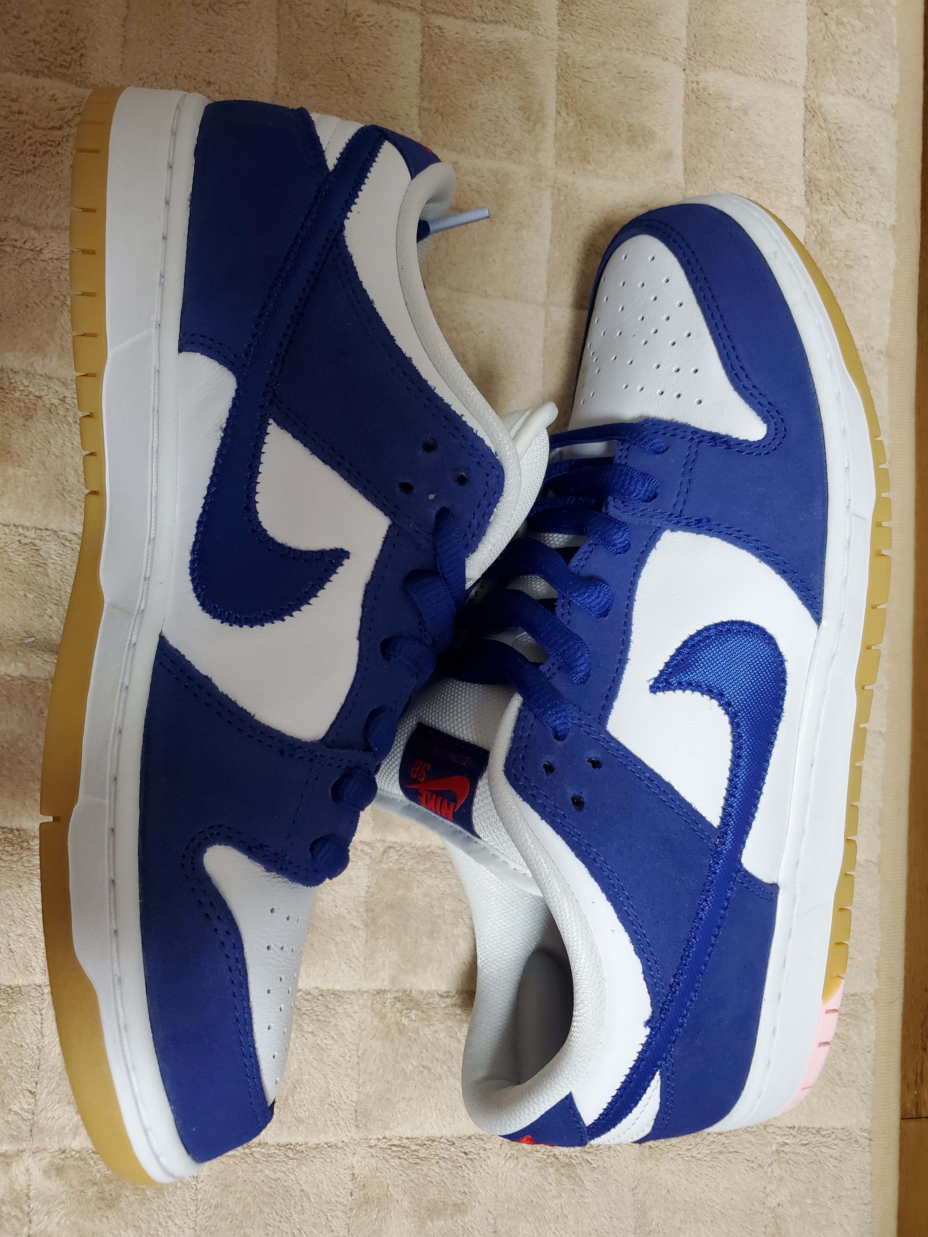 Nike SB Dunk Low "Los Angeles Dodgers/Deep Royal Blue"