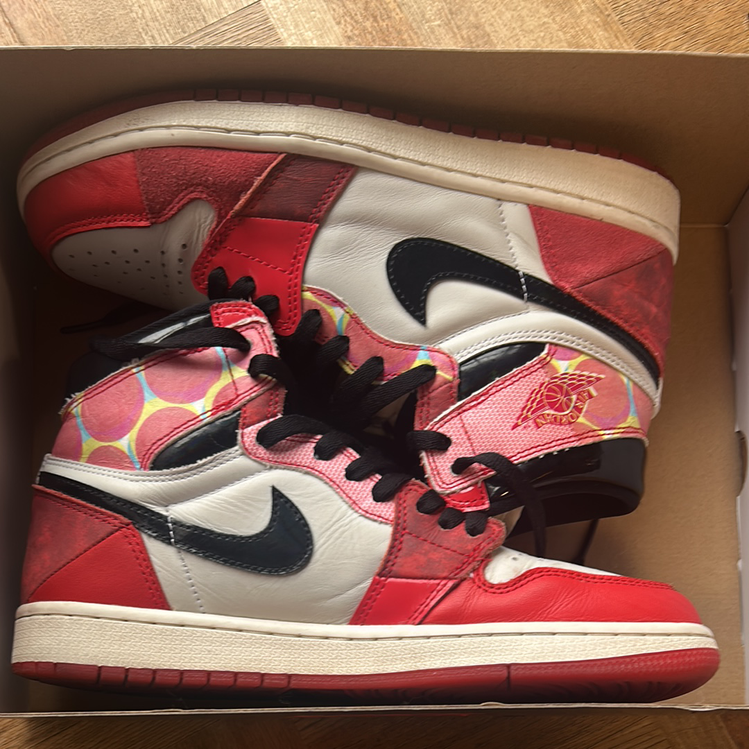 Spider-Man × Nike Air Jordan 1 Retro High OG SP "Spider-Man: Across the Spider-Verse/University Red"