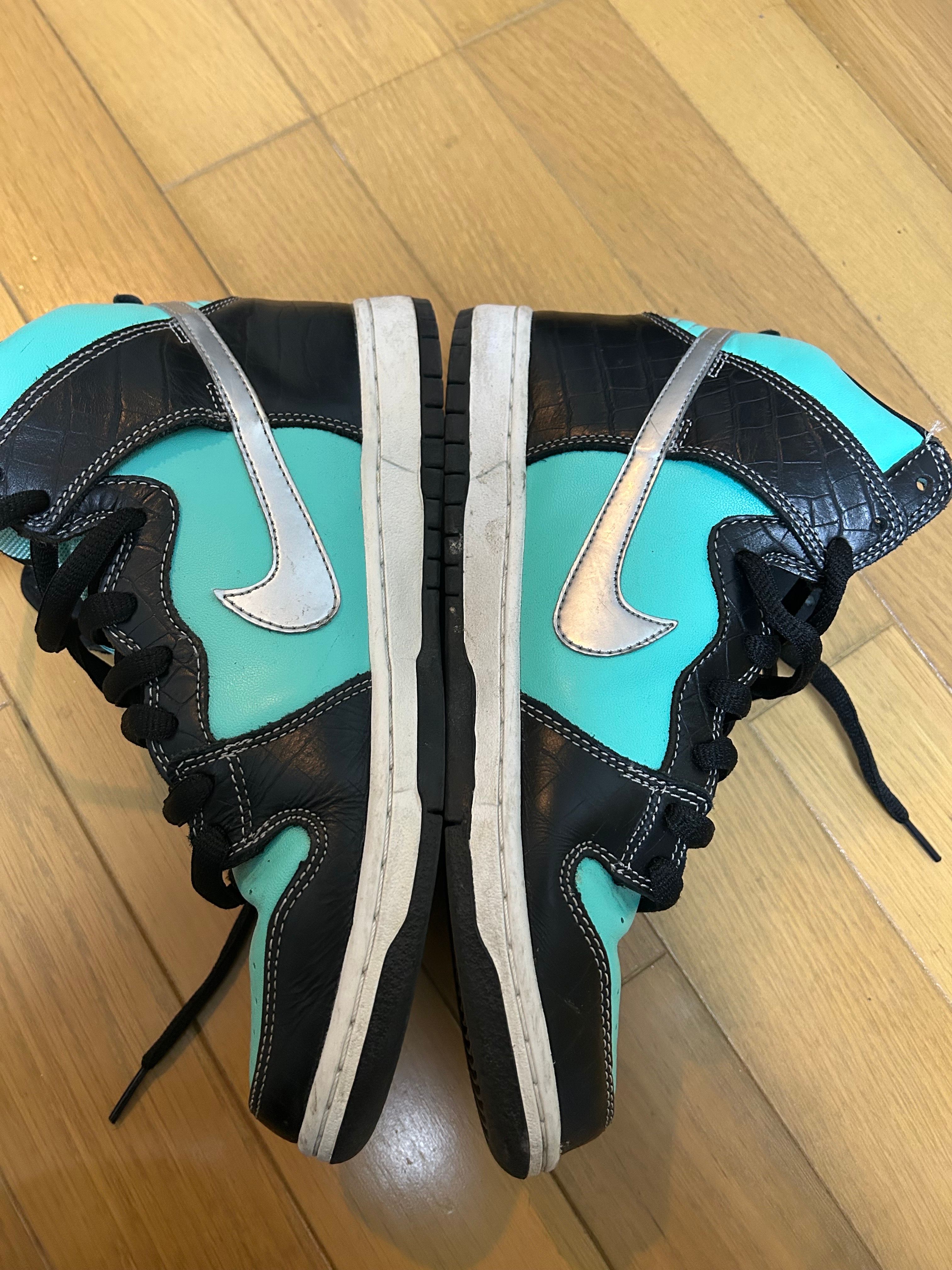 Diamond Supply × Nike SB Dunk High "Tiffany"