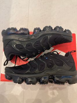 ナイキ エア ヴェイパーマックス プラス "トリプルブラック" (2018)