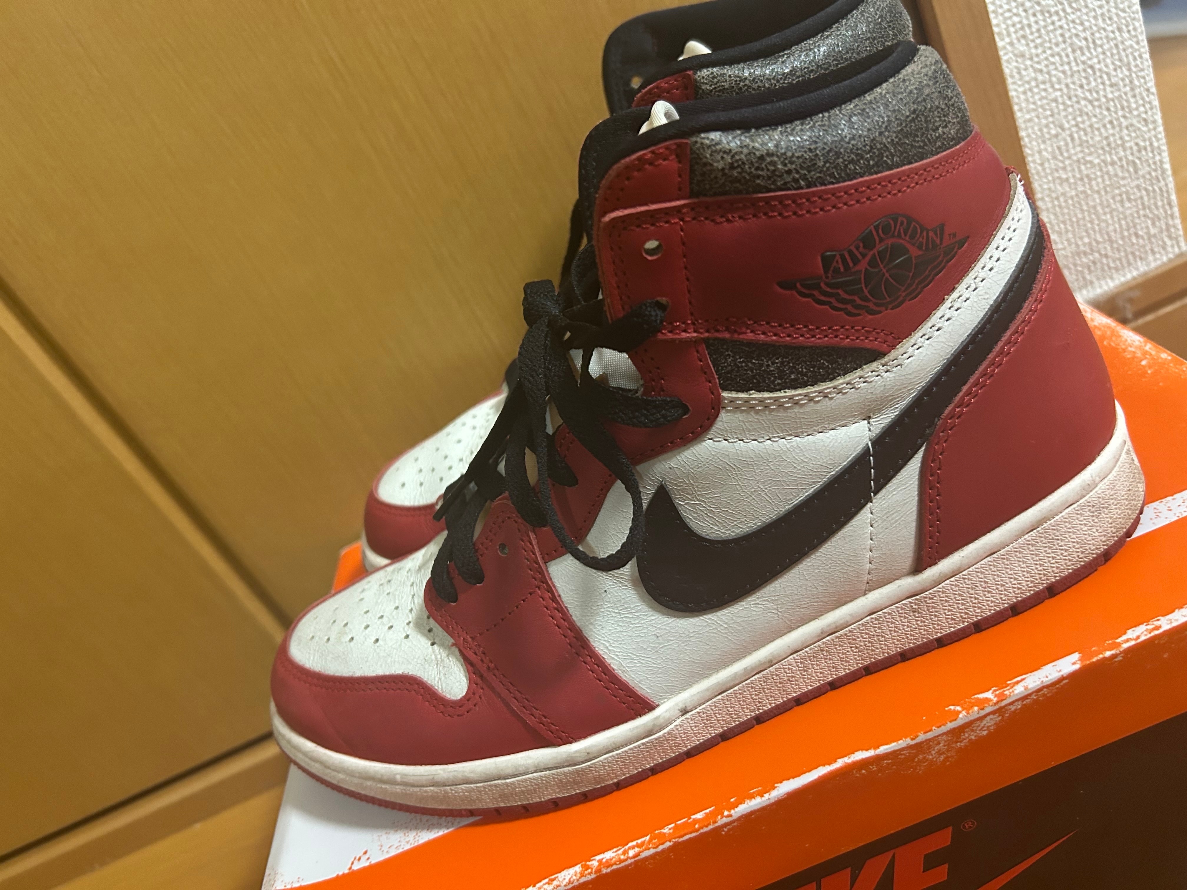 Nike Air Jordan 1 High OG "Lost & Found/Chicago"