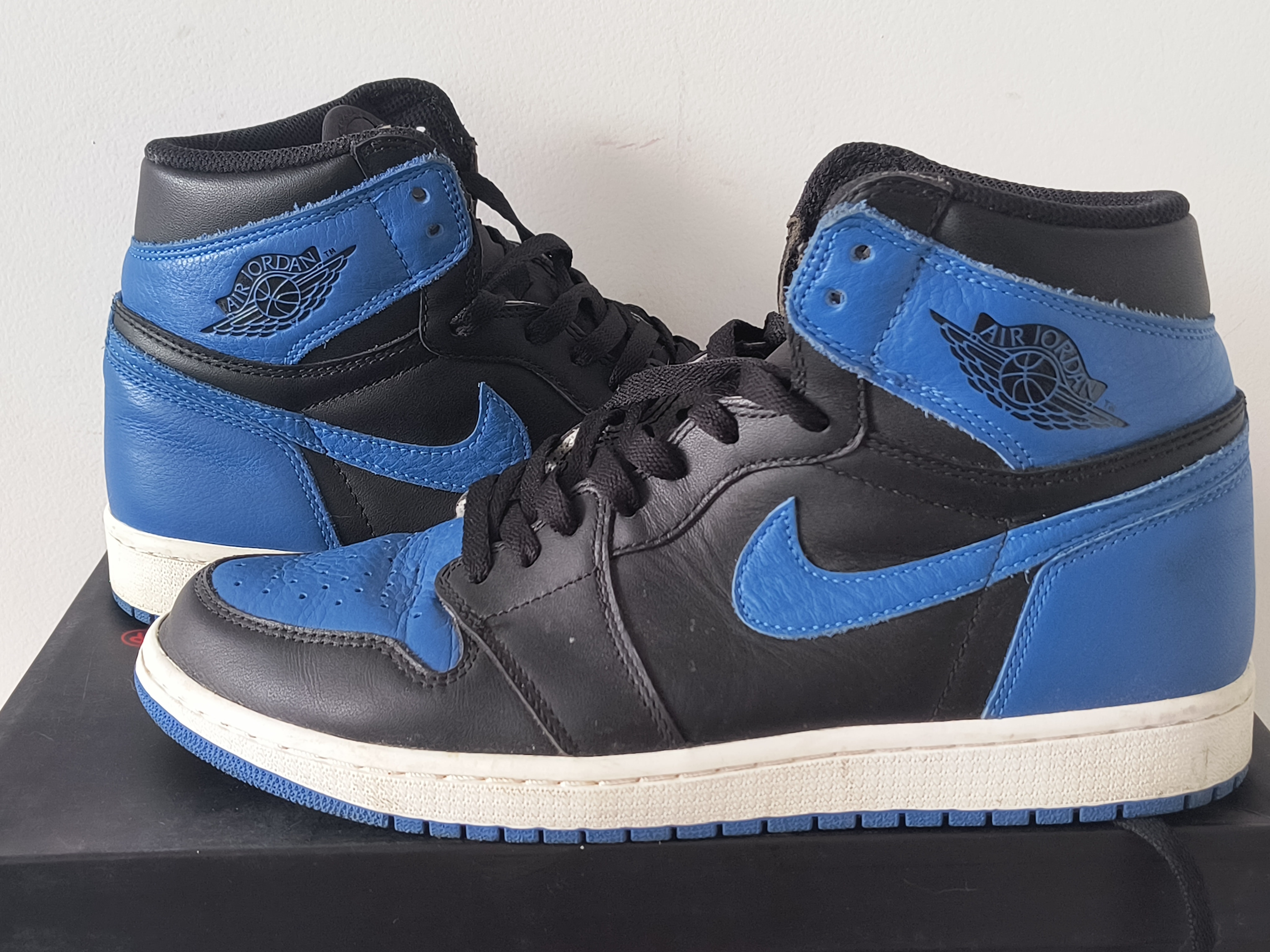 Nike Air Jordan 1 Retro High OG "Royal" (2017)