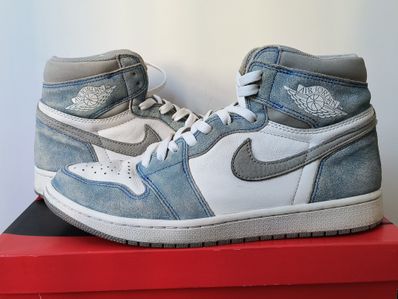 Nike Air Jordan 1 High OG "Hyper Royal"