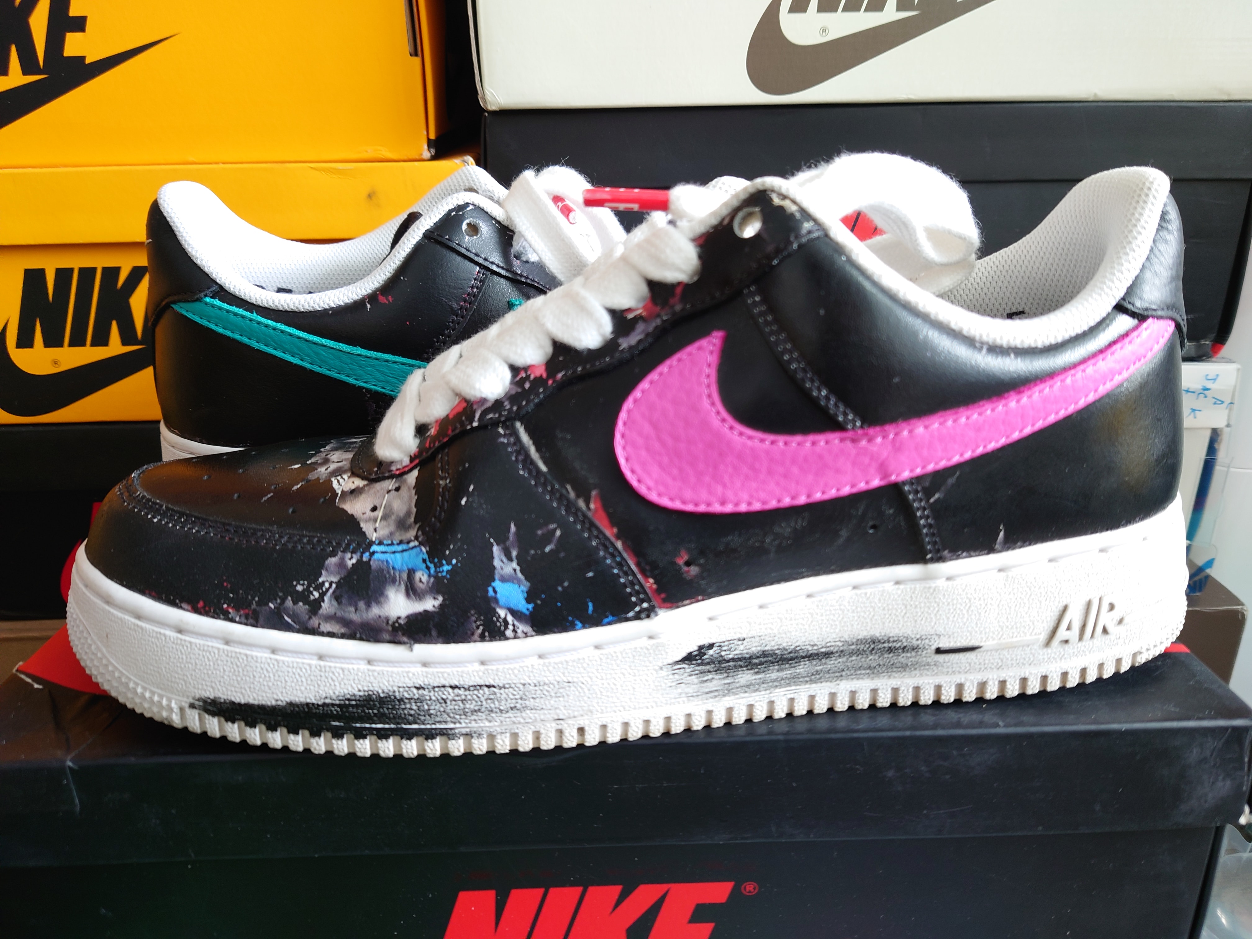 PEACEMINUSONE × Nike Air Force 1 Low '07 Para-Noise 3.0 "Black and Multi-Color" / G-DRAGON