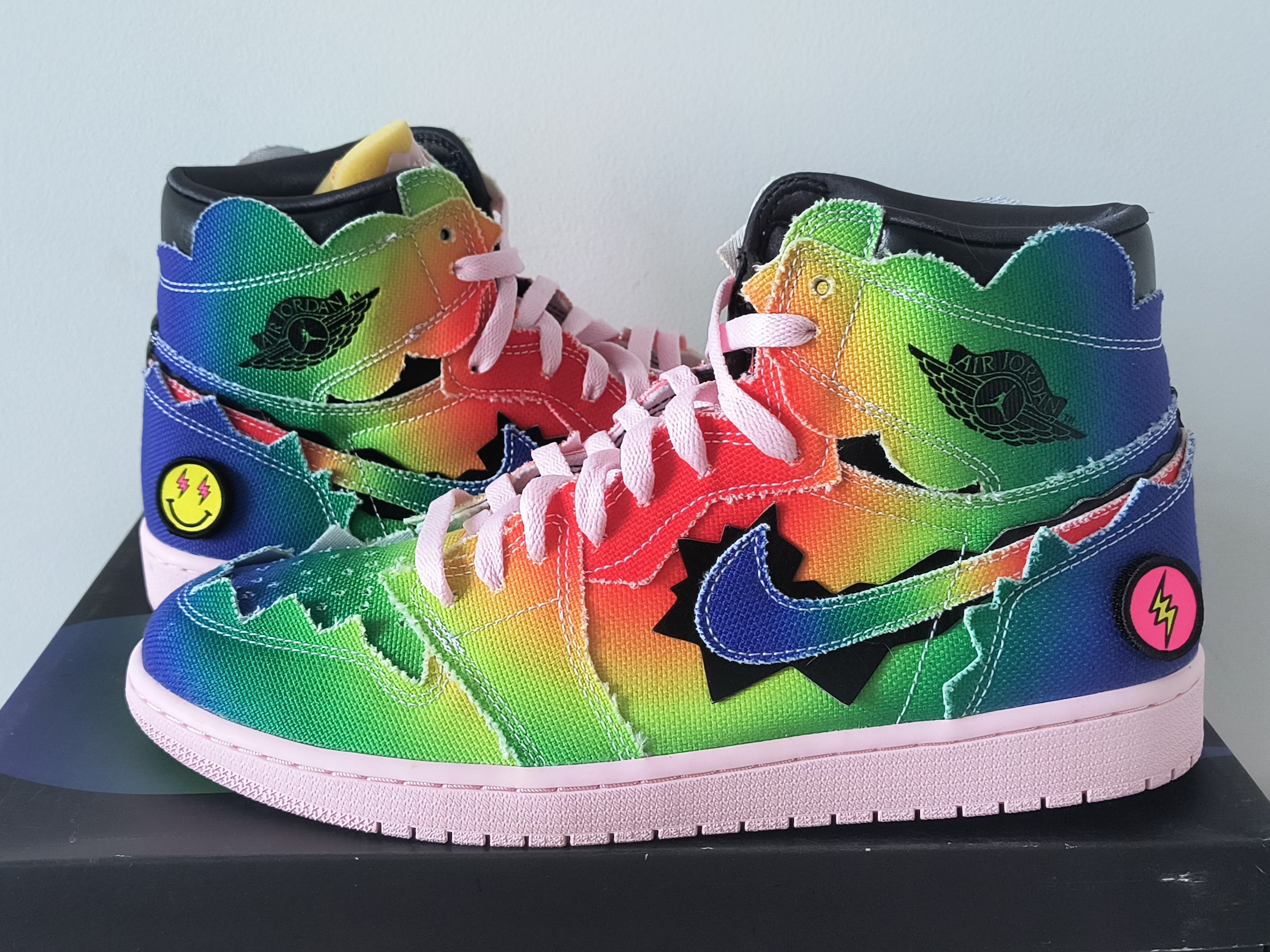 J バルビン × ナイキ エアジョーダン1 ハイ OG "レインボー"