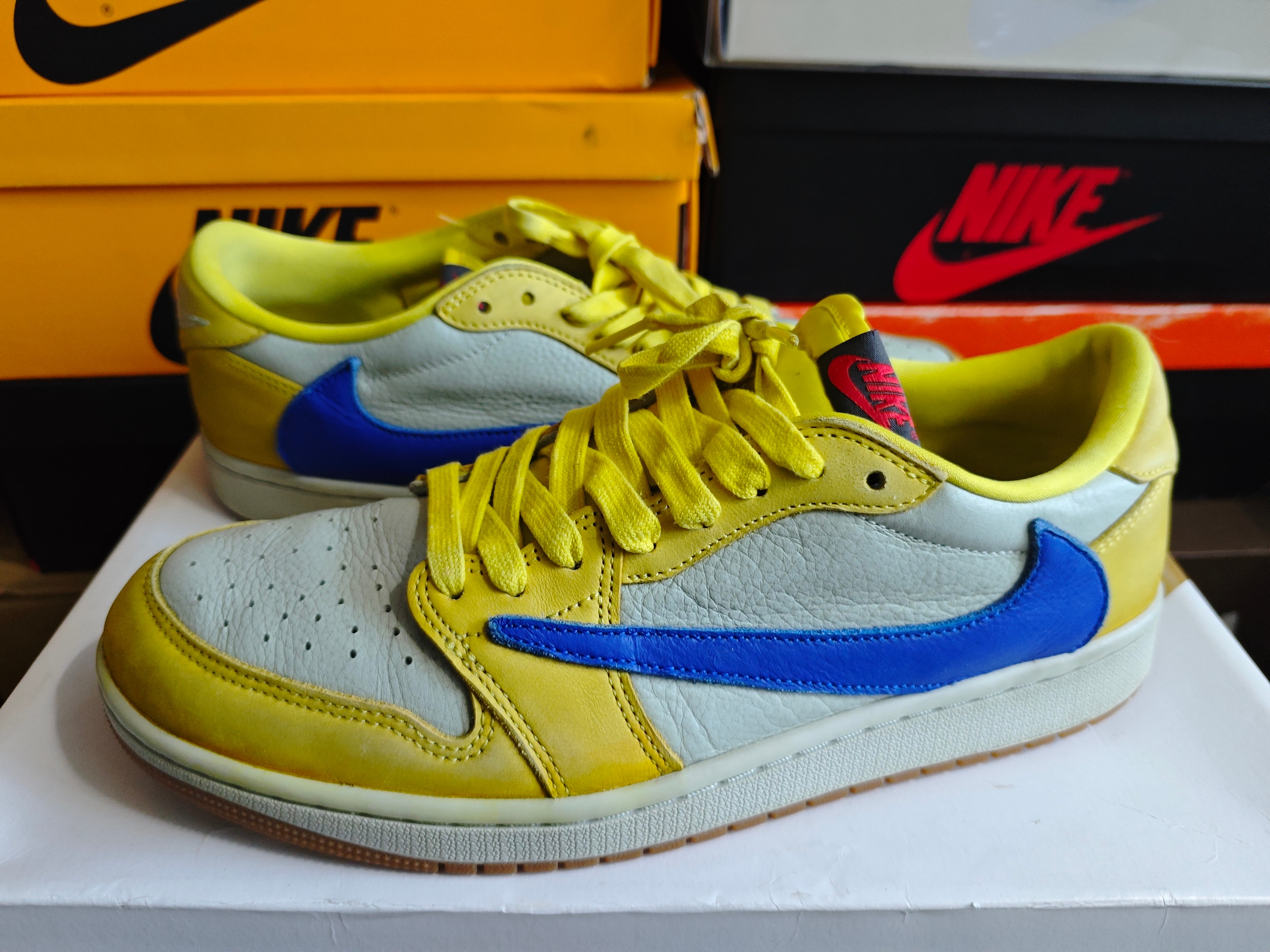 Travis Scott × Nike Women's Air Jordan 1 Retro Low OG "Canary"