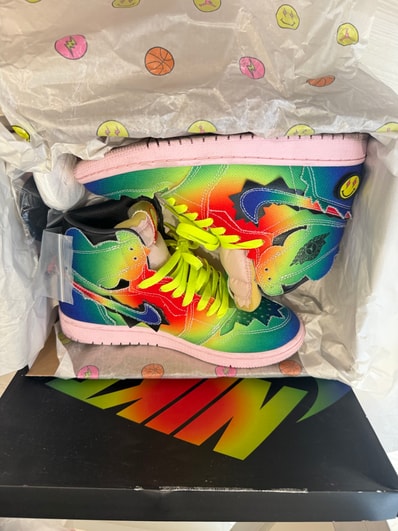 J Balvin × Nike Air Jordan 1 High OG "Rainbow"