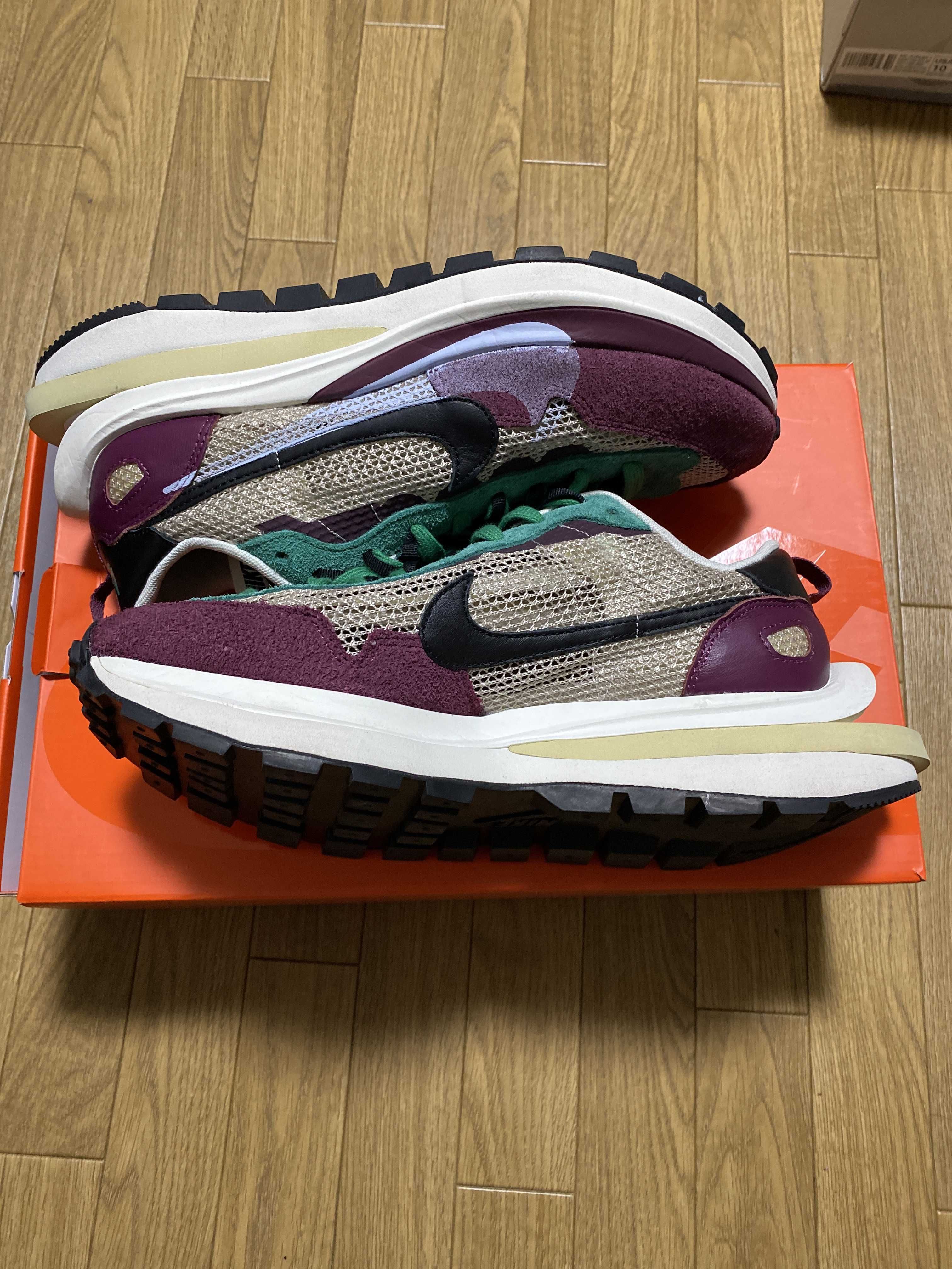 sacai × Nike Vapor Waffle "String/Red/Green"