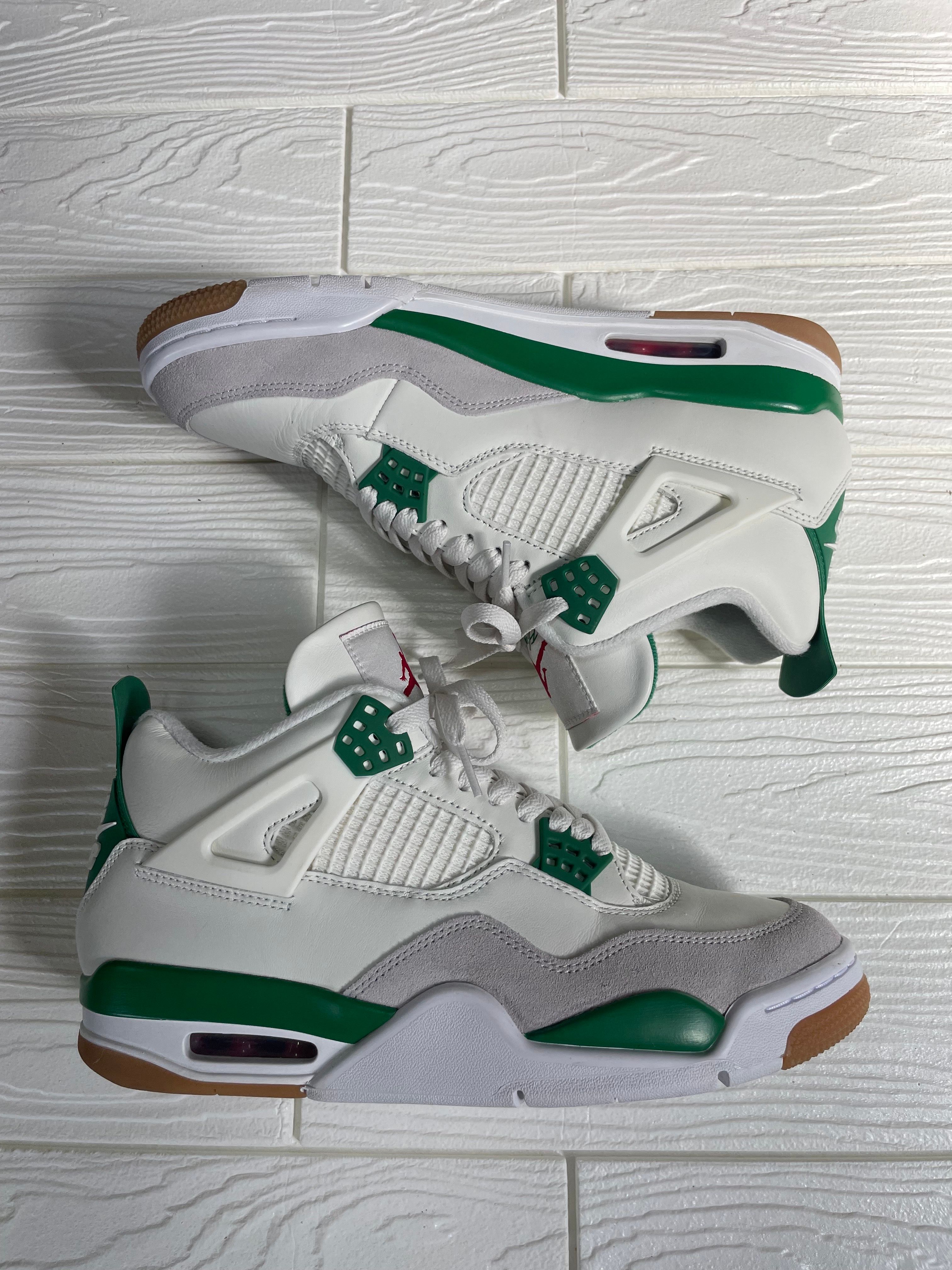 Nike SB × Air Jordan 4 Retro SP "Pine Green"