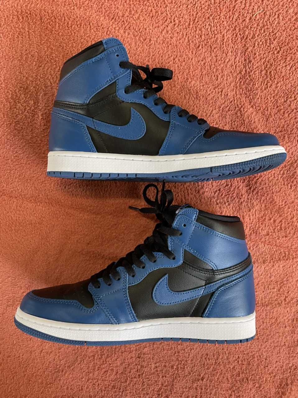 Nike Air Jordan 1 Retro High OG "Dark Marina Blue"