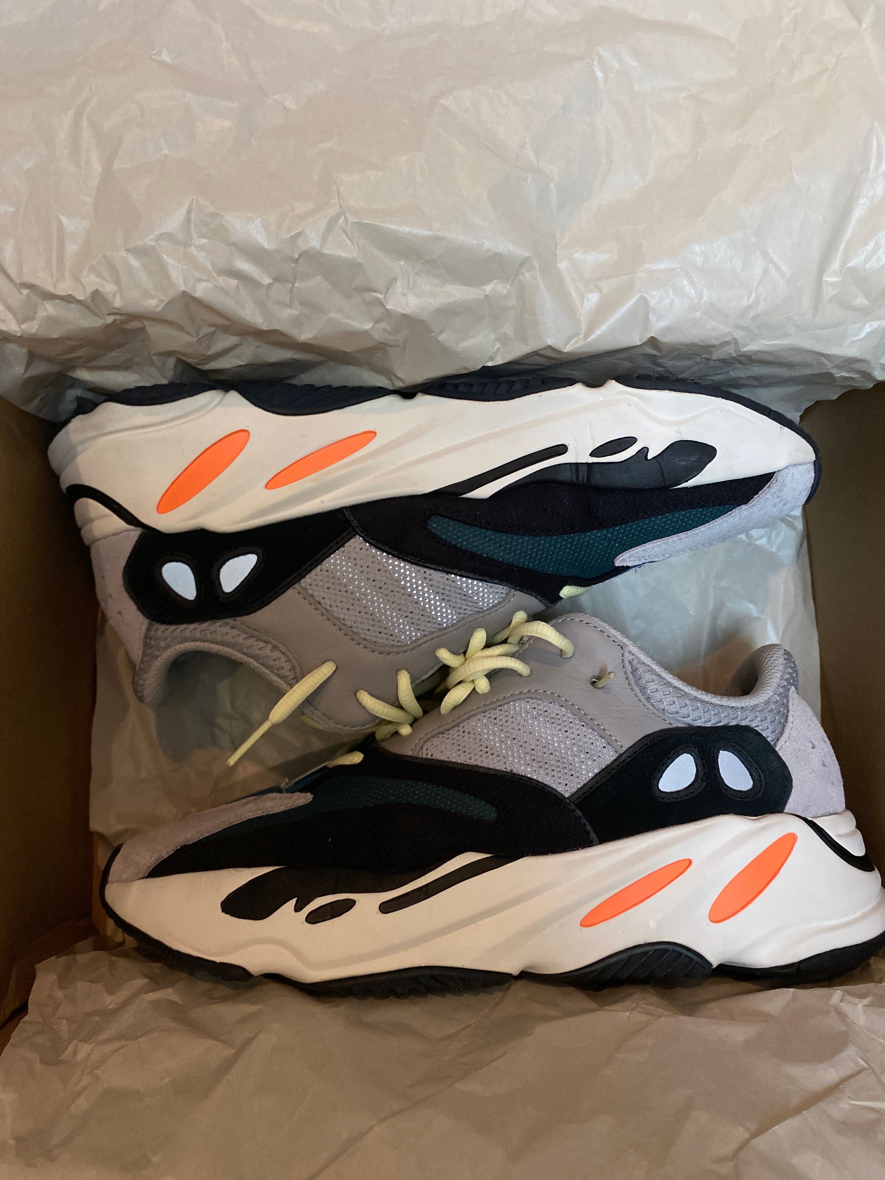 adidas YEEZY Boost 700 "Wave Runner"
