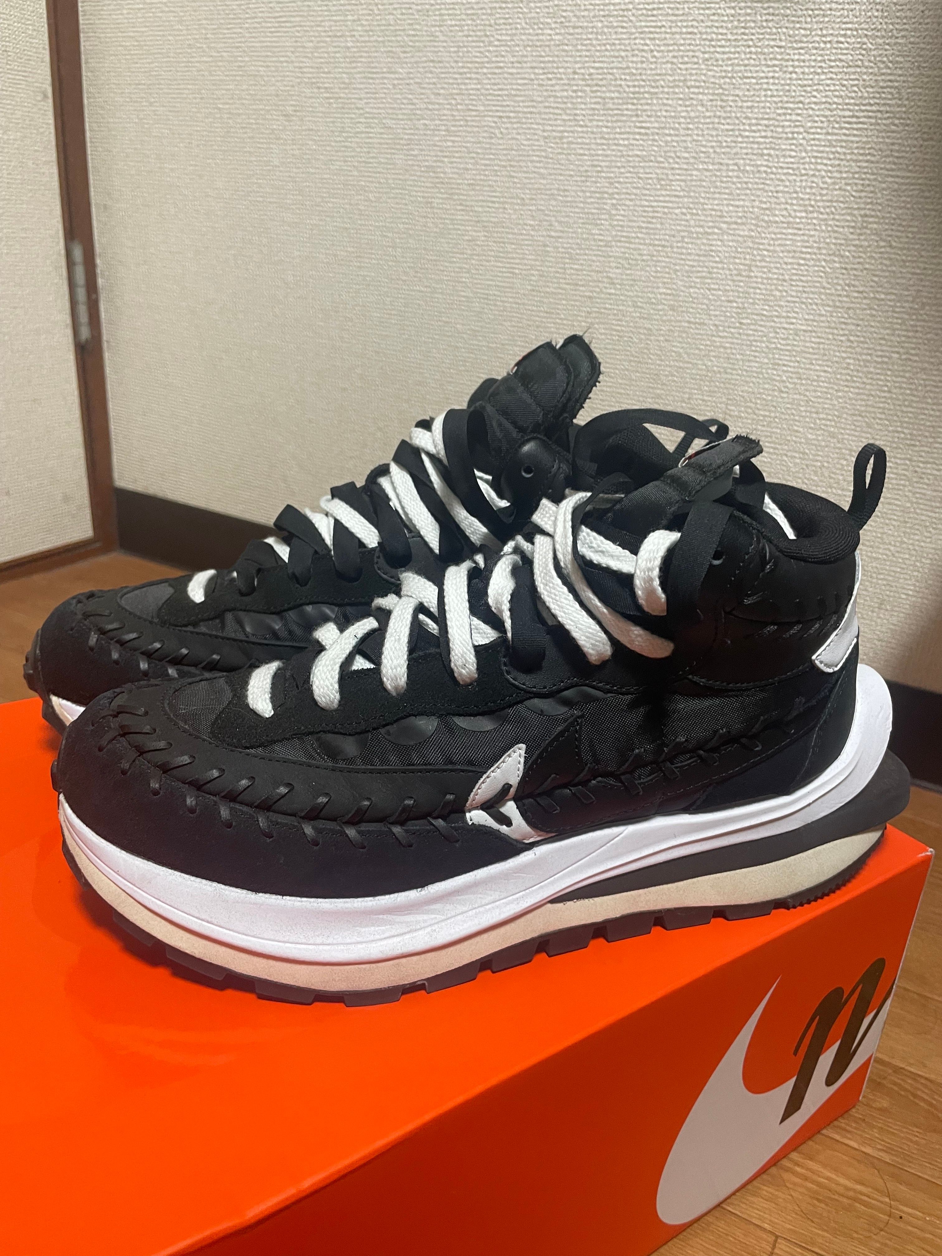 Jean-Paul Gaultier × sacai × Nike Vapor Waffle "Black/Black-White"