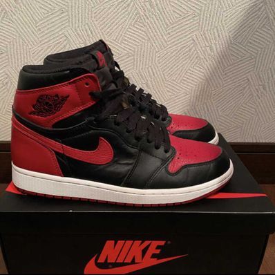 Nike Air Jordan 1 Retro High OG "Bred/Banned" (2016)