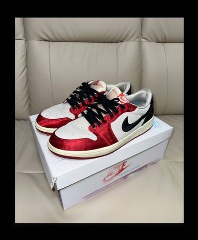 Trophy Room × Nike Air Jordan 1 Low OG "Sail and Varsity Red"