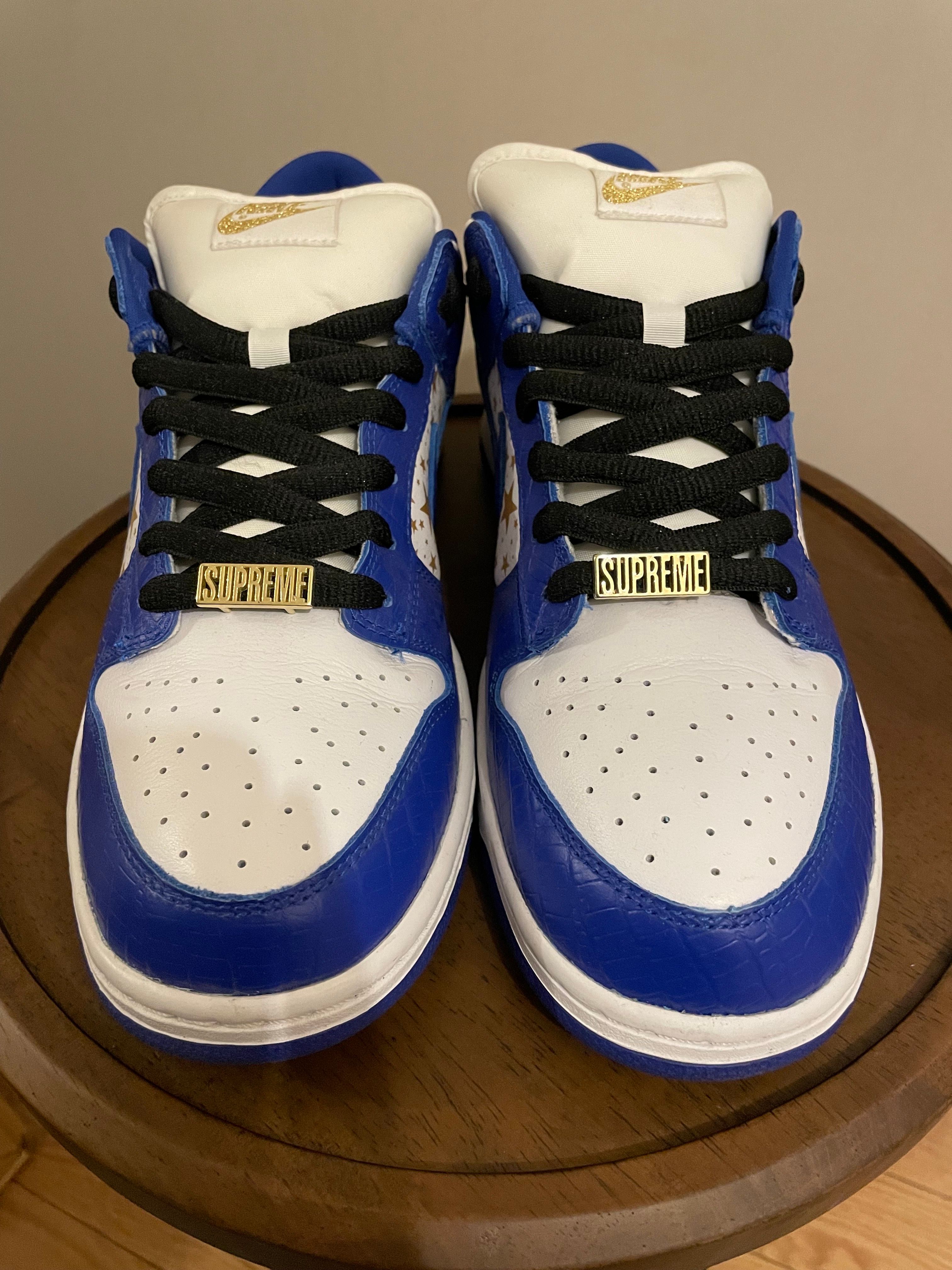 Supreme × Nike SB Dunk Low OG QS Gold Stars "White/Hyper Blue"