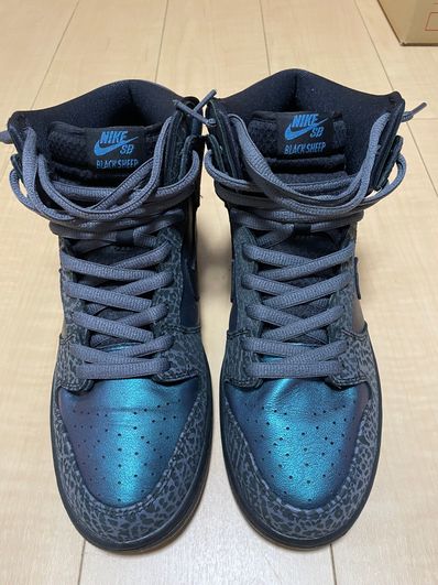 Black Sheep × Nike SB Dunk High "Black Hornet"