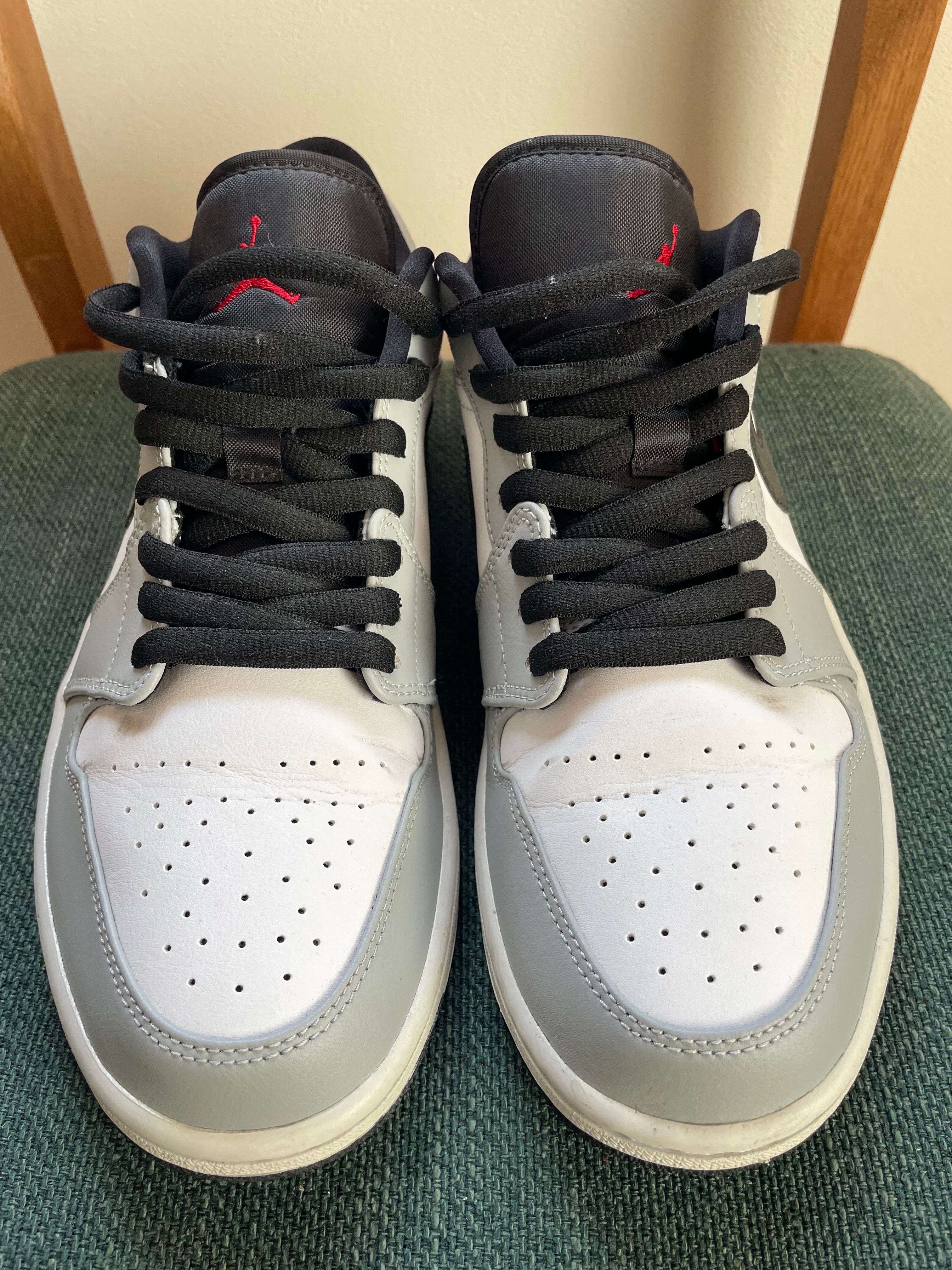 NIKE AIR JORDAN 1 LOW "LIGHT SMOKE GREY"