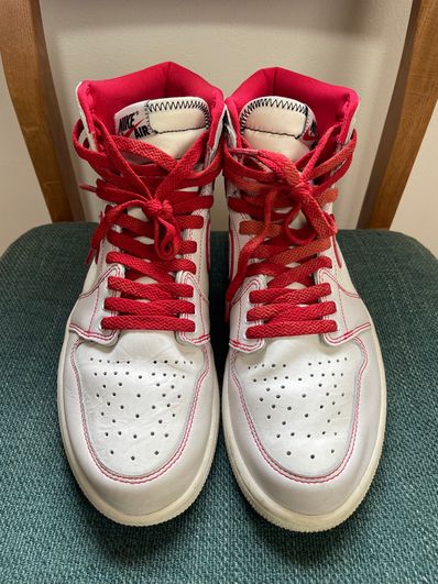 Nike Air Jordan 1 Retro High OG "Sail/University Red"