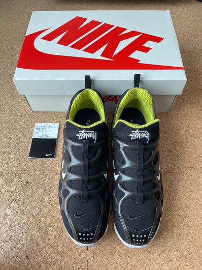 Stussy x Nike Air Zoom Kukini "Black/White/Bright Cactus"