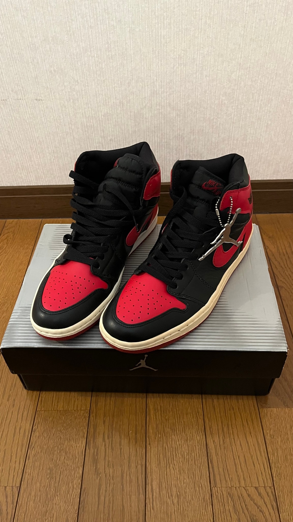 Nike Air Jordan 1 Retro High "Black Varsity Red/Bred"(2001)