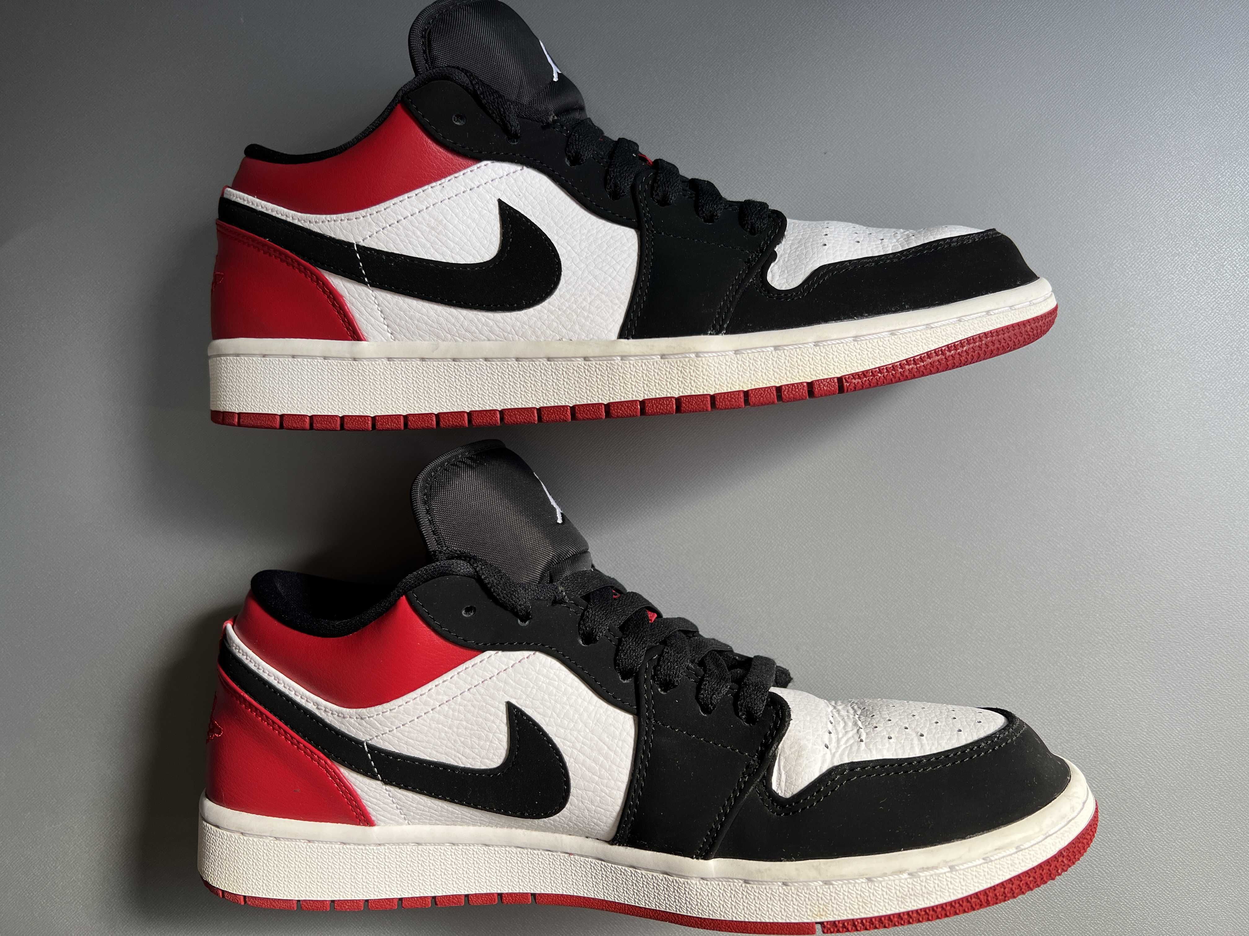 Nike Air Jordan 1 Low "Black Toe"