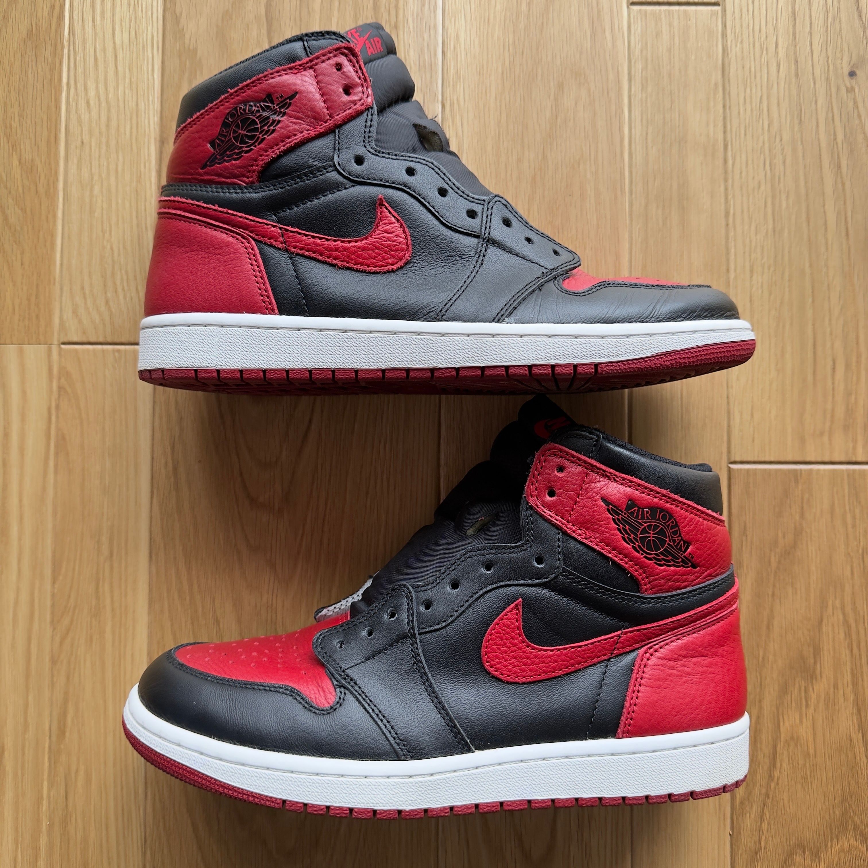 Nike Air Jordan 1 Retro High OG "Bred/Banned" (2016)