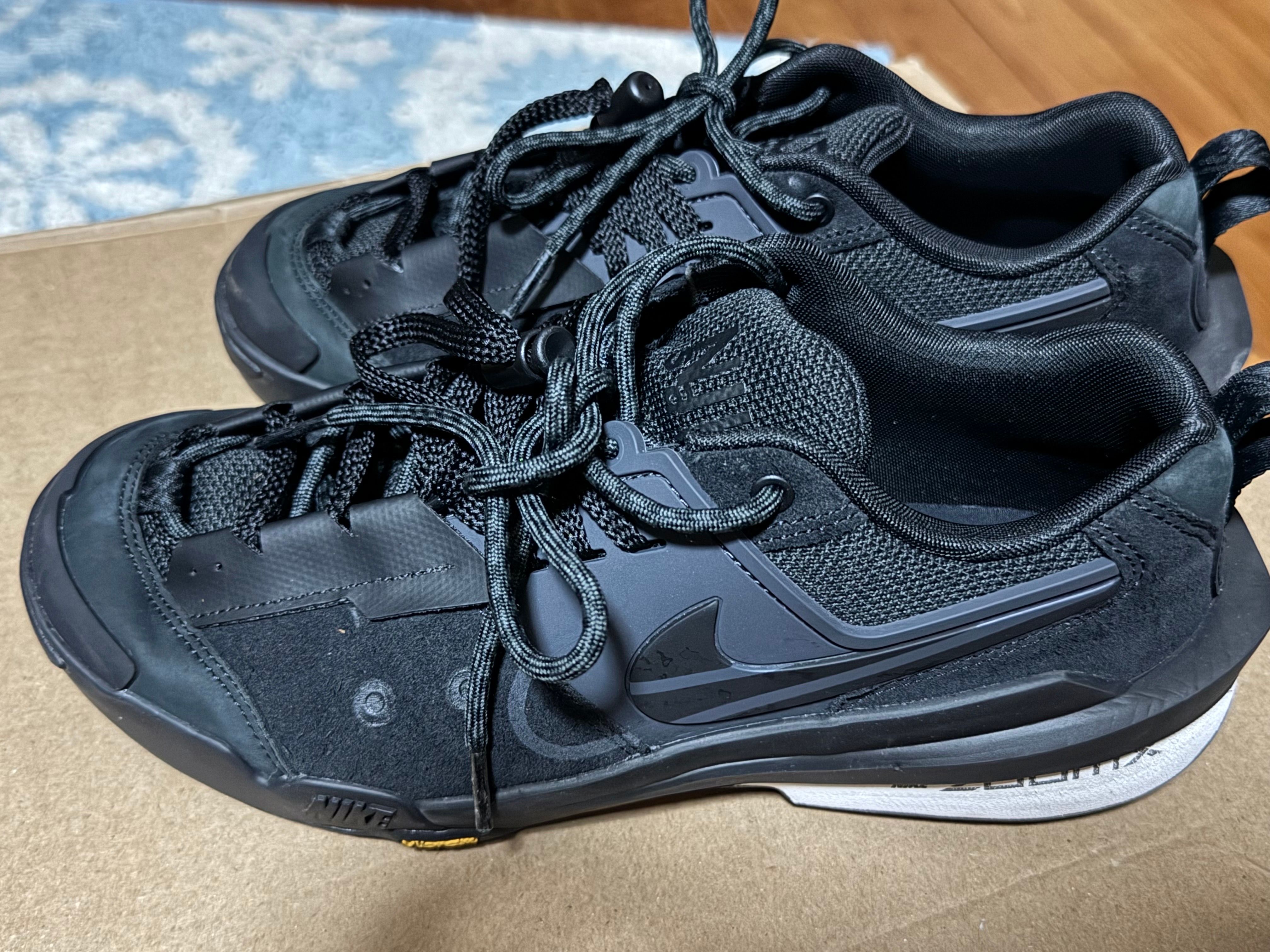 サカイ × ナイキ ゼガマドーム "ブラック"