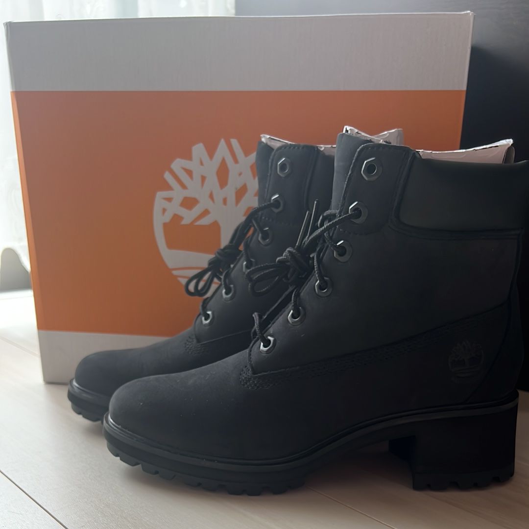 Timberland Women's Kinsley 6 Inch Waterproof Boot "Black"