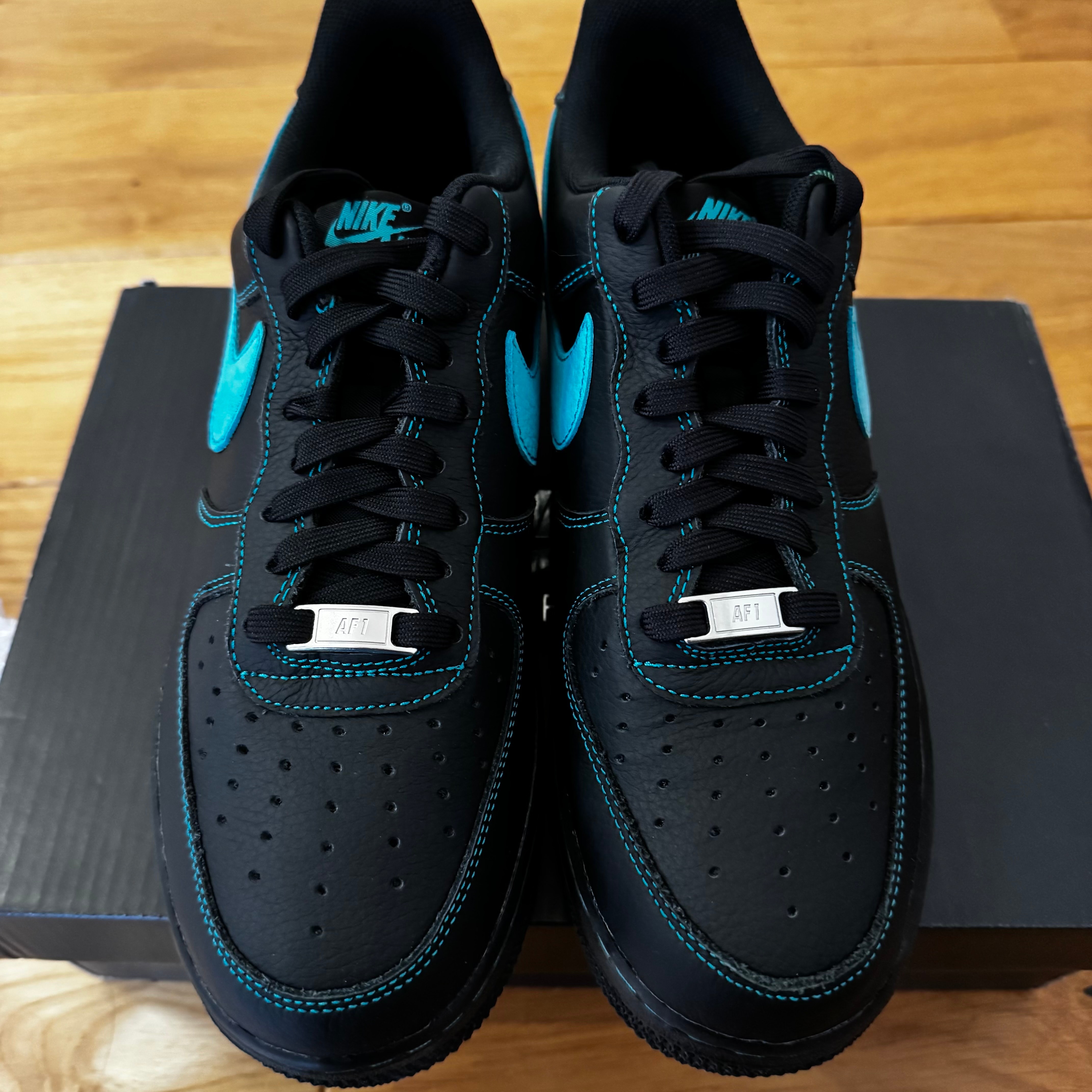 Nike Air Force 1 Low "Black Tiffany"