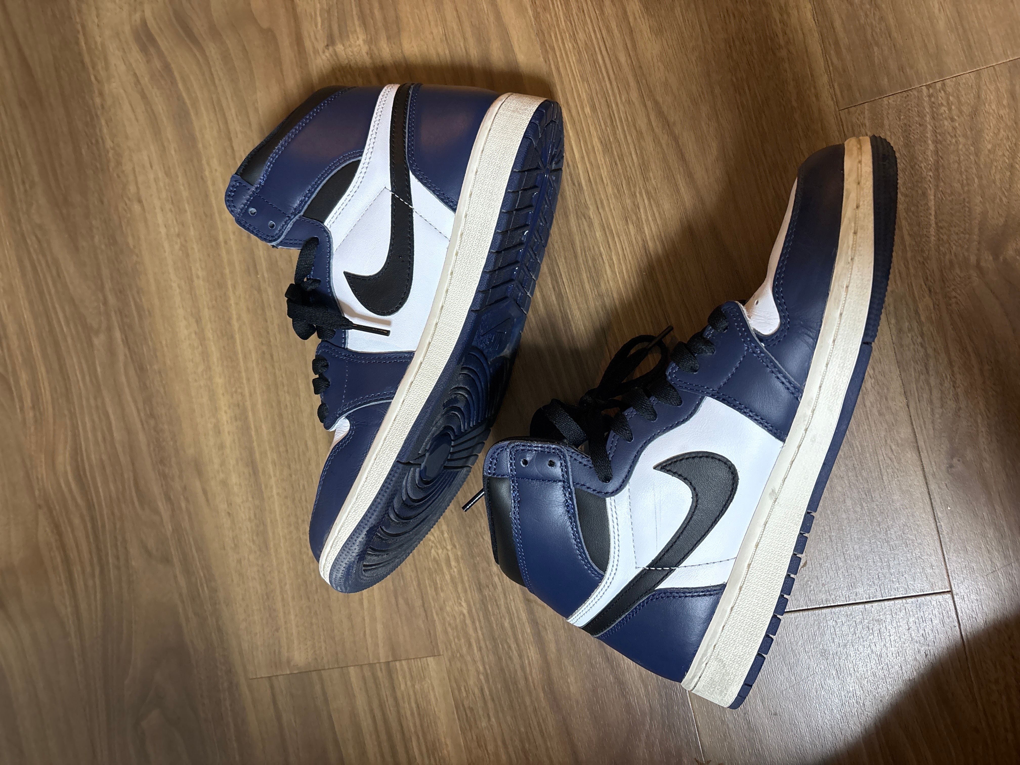 Nike Air Jordan 1 Retro High OG "Midnight Navy"