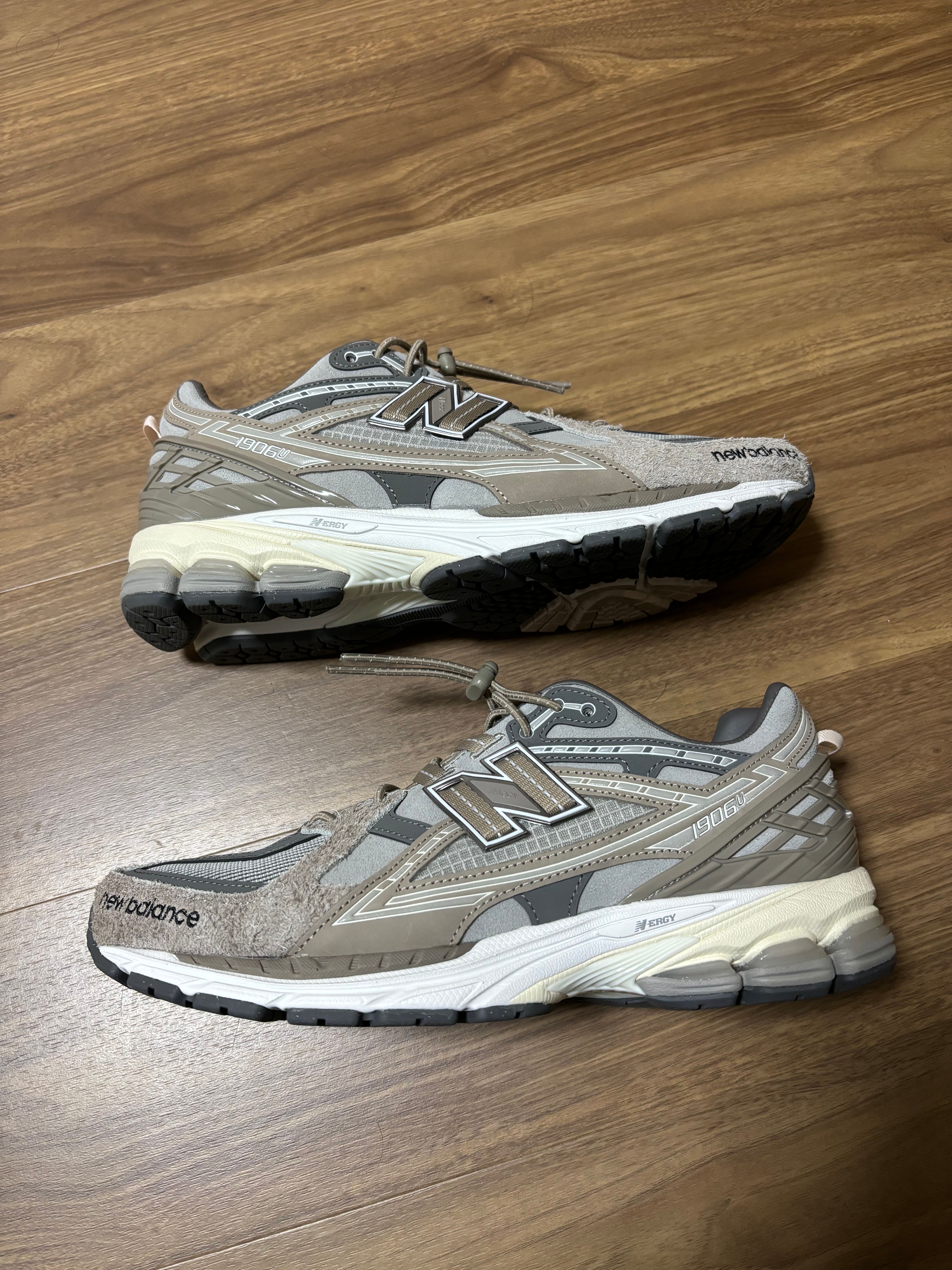 INVINCIBLE × N.HOOLYWOOD × New Balance 1906U "Gray Titan"