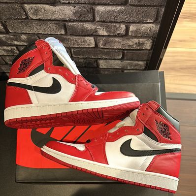 Nike Air Jordan 1 Retro High "Chicago" (2015)