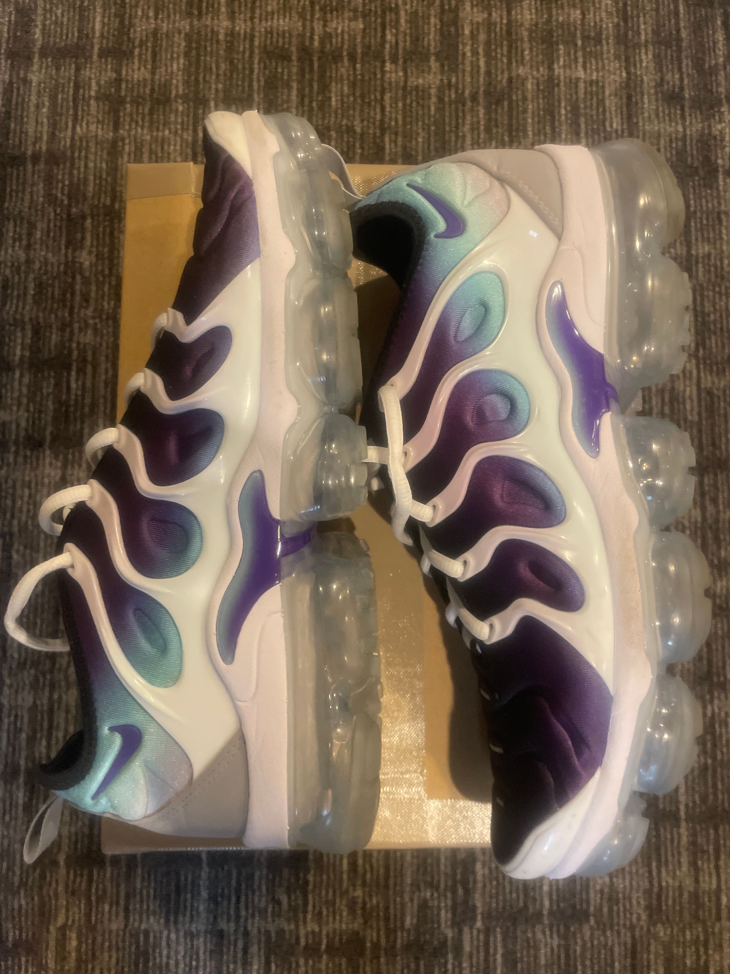 Nike Air Vapormax Plus "Grape"