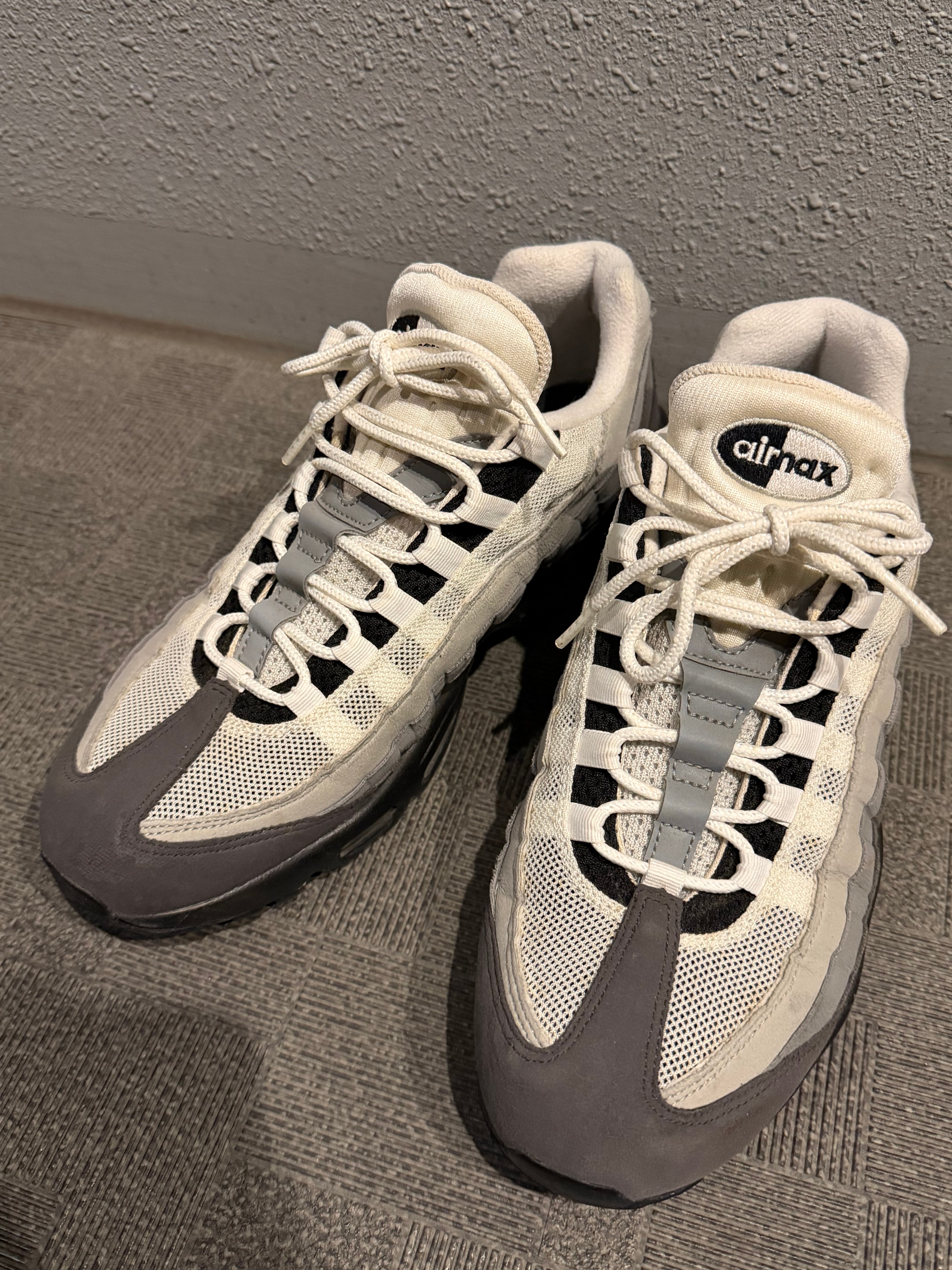 ナイキ エアマックス95 OG  "ブラック/ホワイト/グラナイト/ダスト"