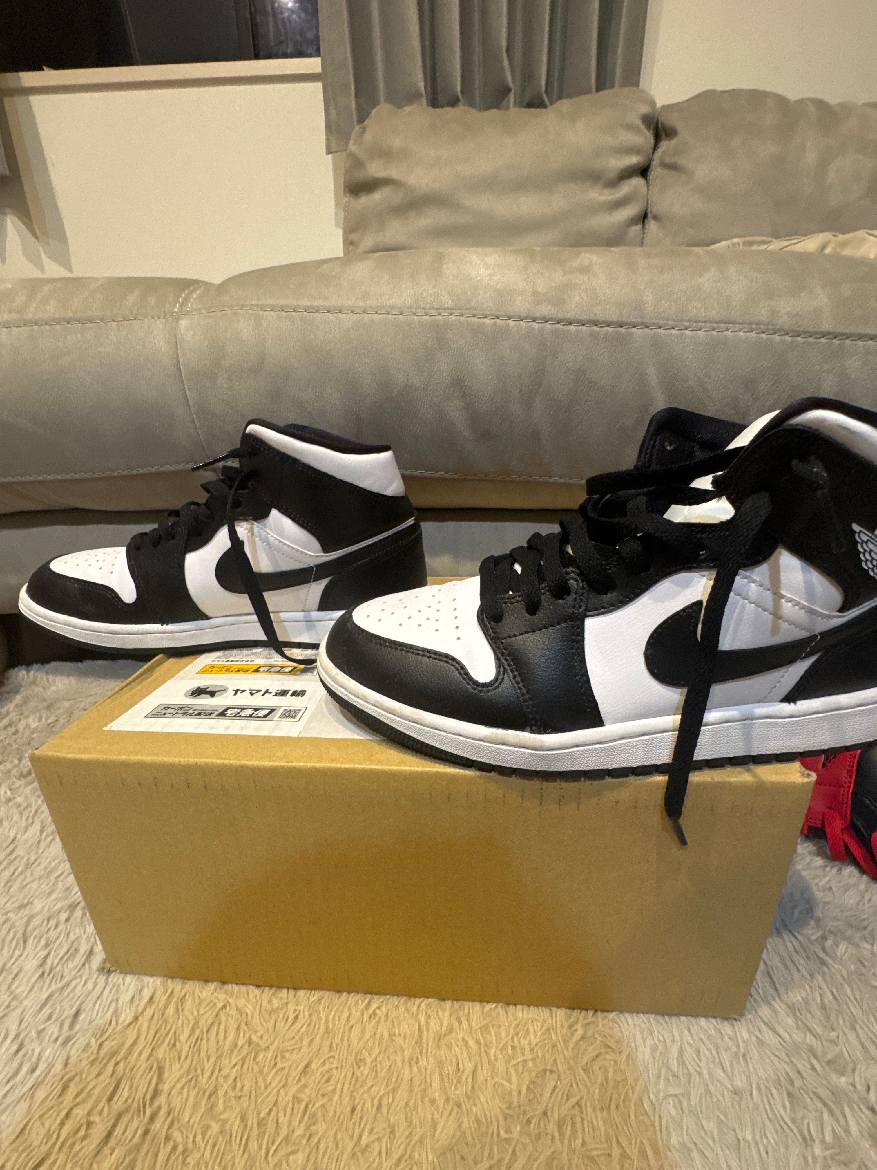 Nike Women's Air Jordan 1 Mid "Black/White"