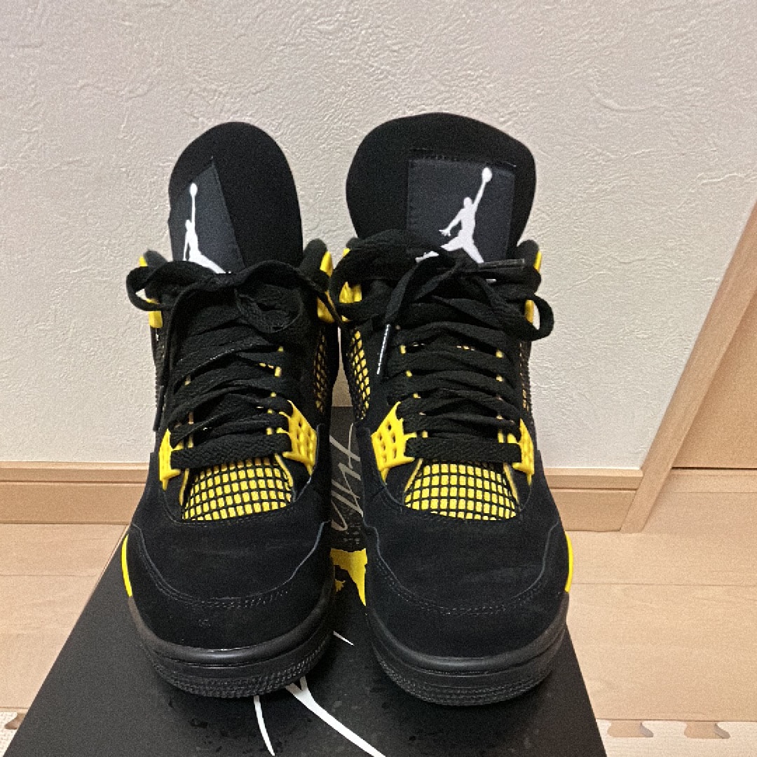 Nike Air Jordan 4 Retro "Thunder"(2023)
