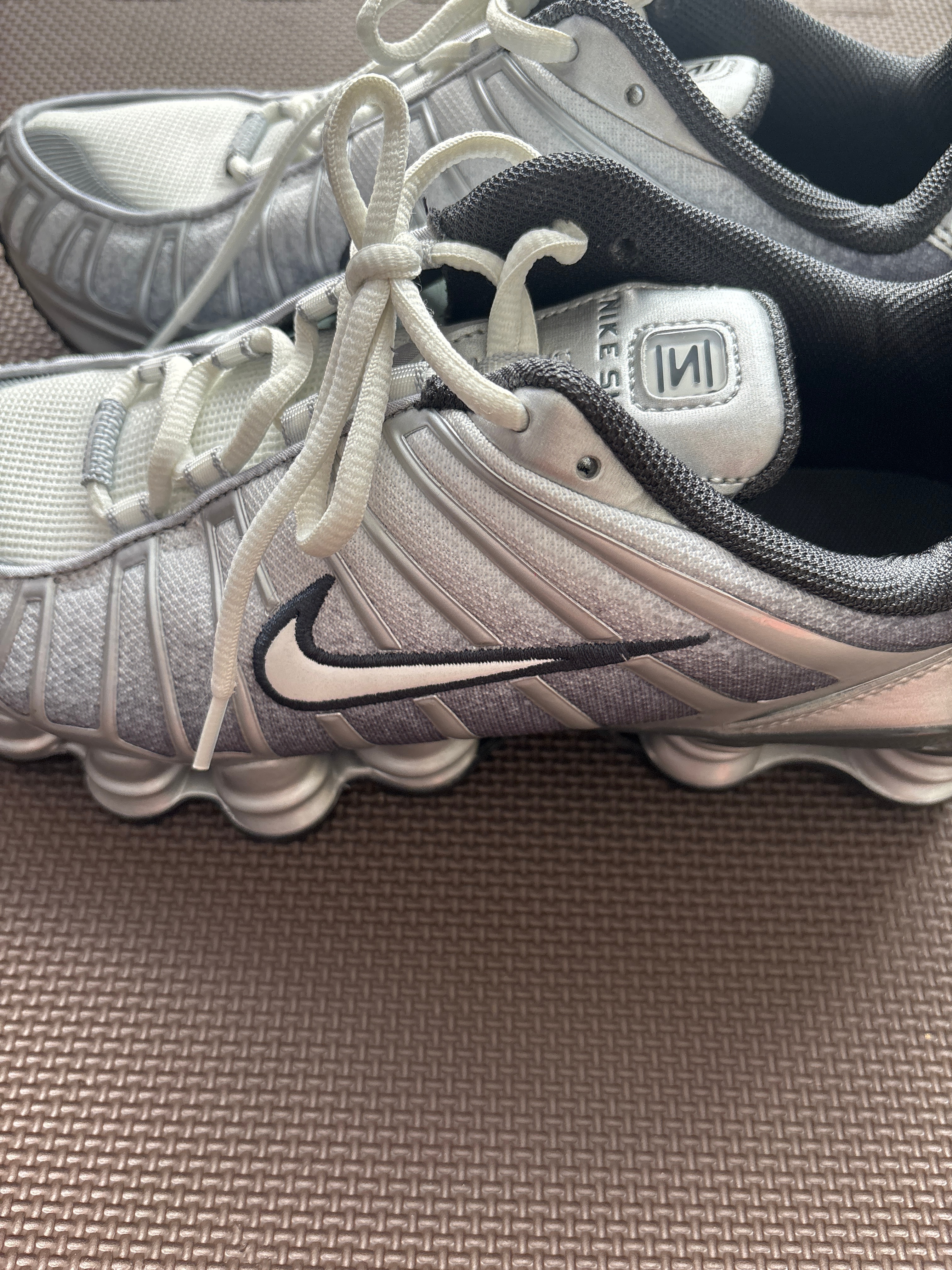 Nike Shox TL "Metallic Silver/Wolf Grey/Anthracite/Summit White"