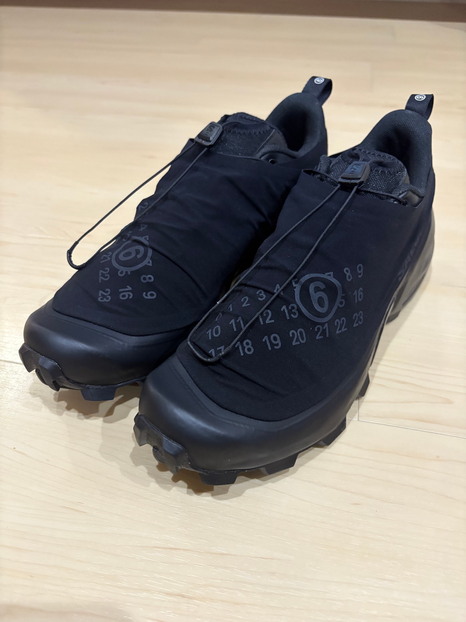 MM6 Maison Margiela × Salomon Cross Dust "Black"