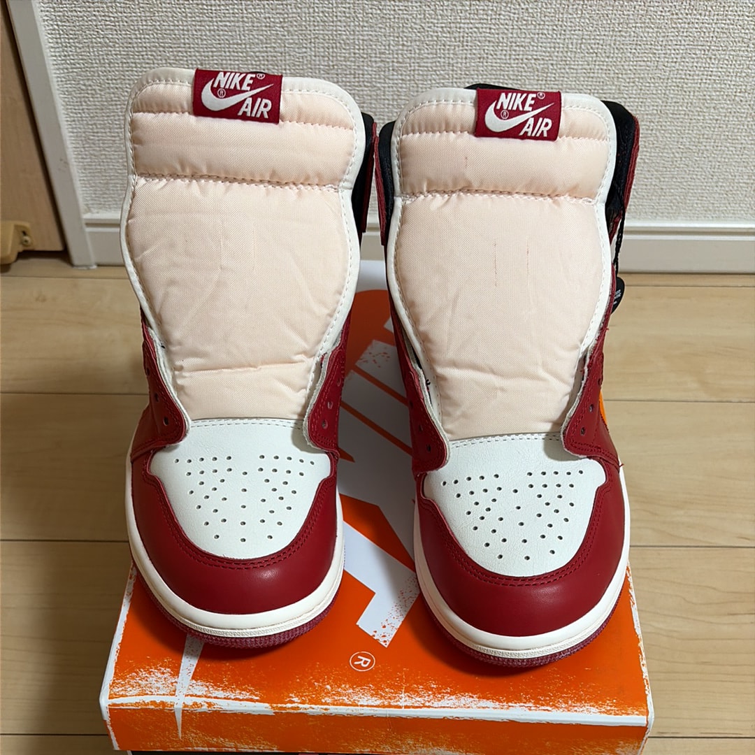 Nike Air Jordan 1 High OG "Lost & Found/Chicago"