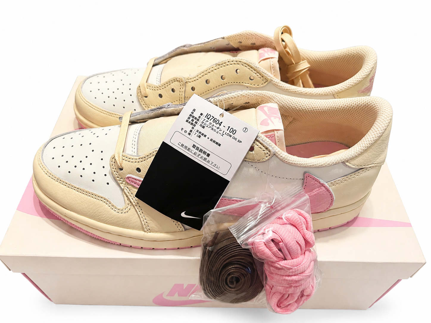 Travis Scott × Nike Air Jordan 1 Retro Low OG "Muslin/Shy Pink"