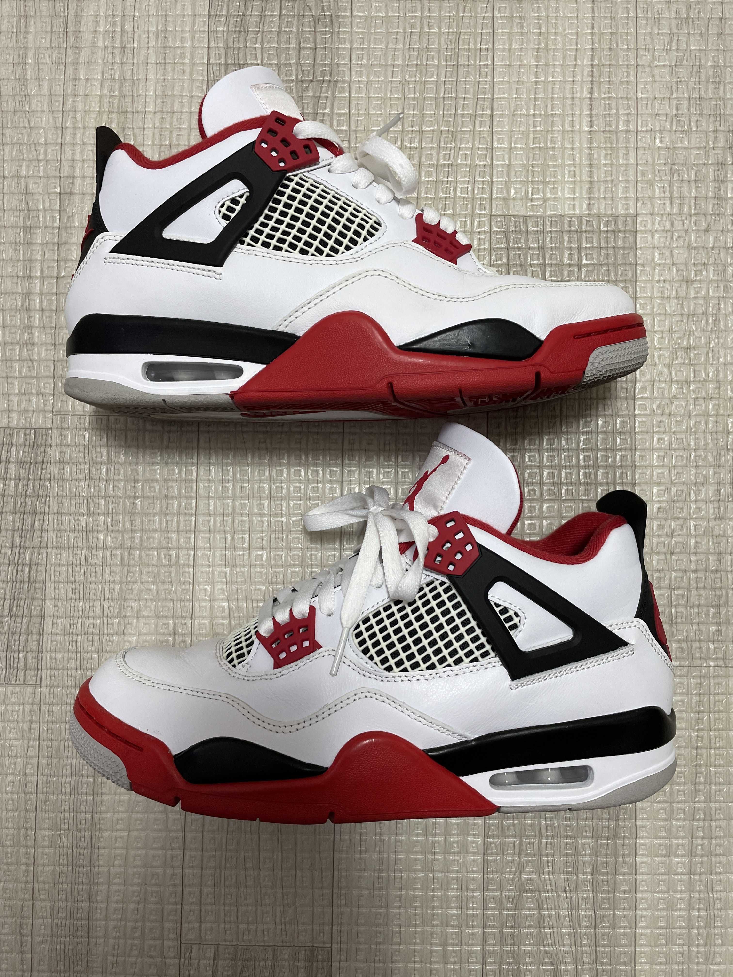 Nike Air Jordan 4 Retro OG "Fire Red" (2020)