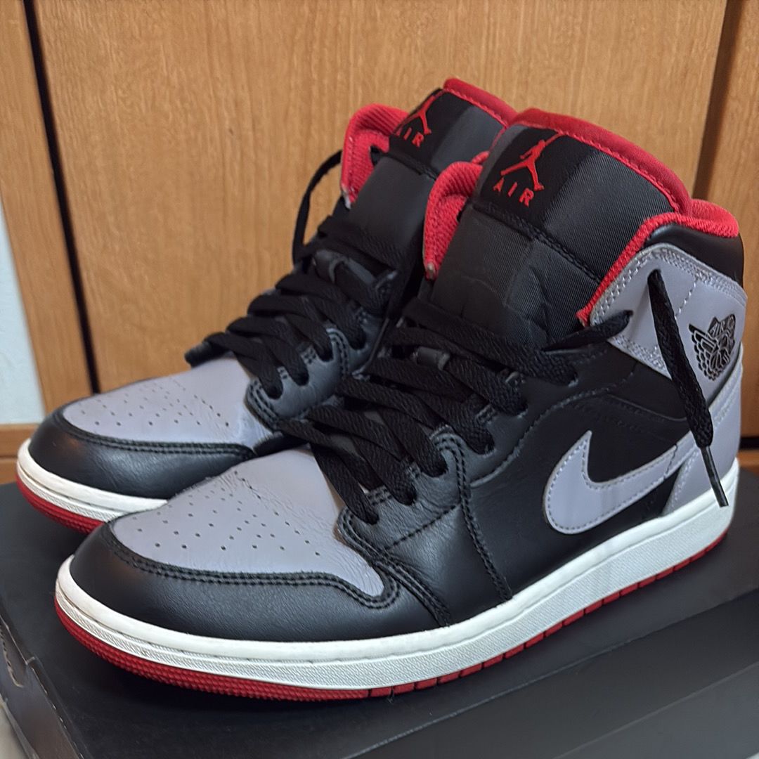 Nike Air Jordan 1 Mid "Black/Cement Grey"