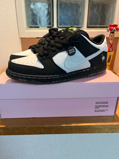 STAPLE × Nike SB Dunk Low "Pigeon Black/White"