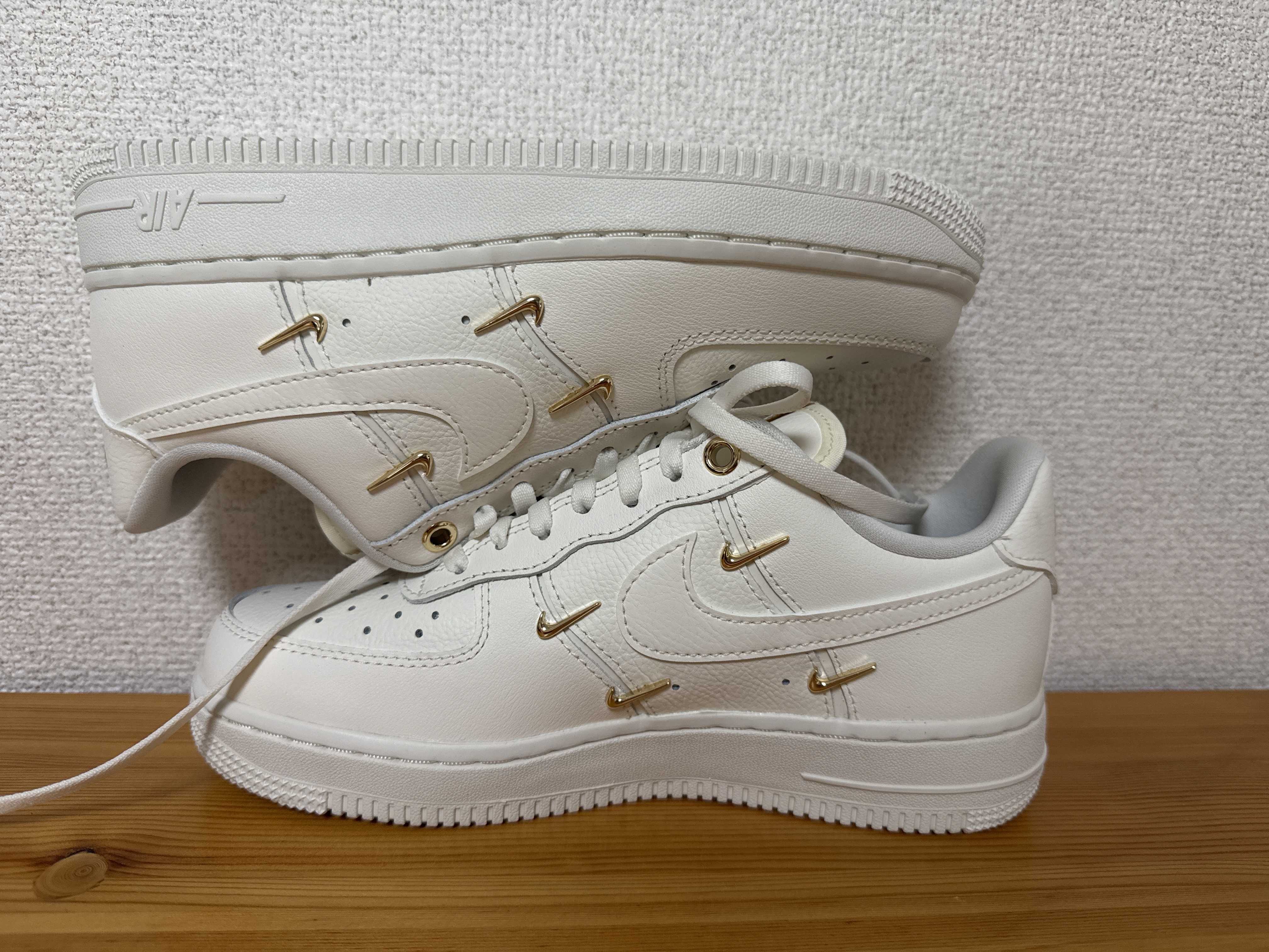 Nike Women's Air Force 1 '07 LX "Sail/Metallic Gold"