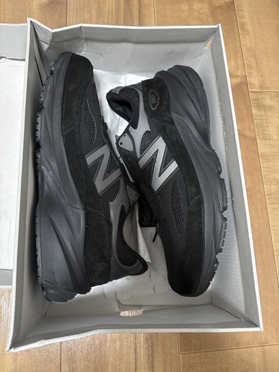 New Balance 990V6 "Triple Black"