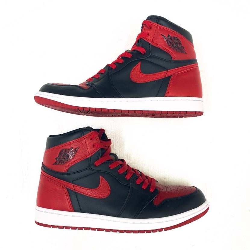 Nike Air Jordan 1 Retro High OG "Bred/Banned" (2016)